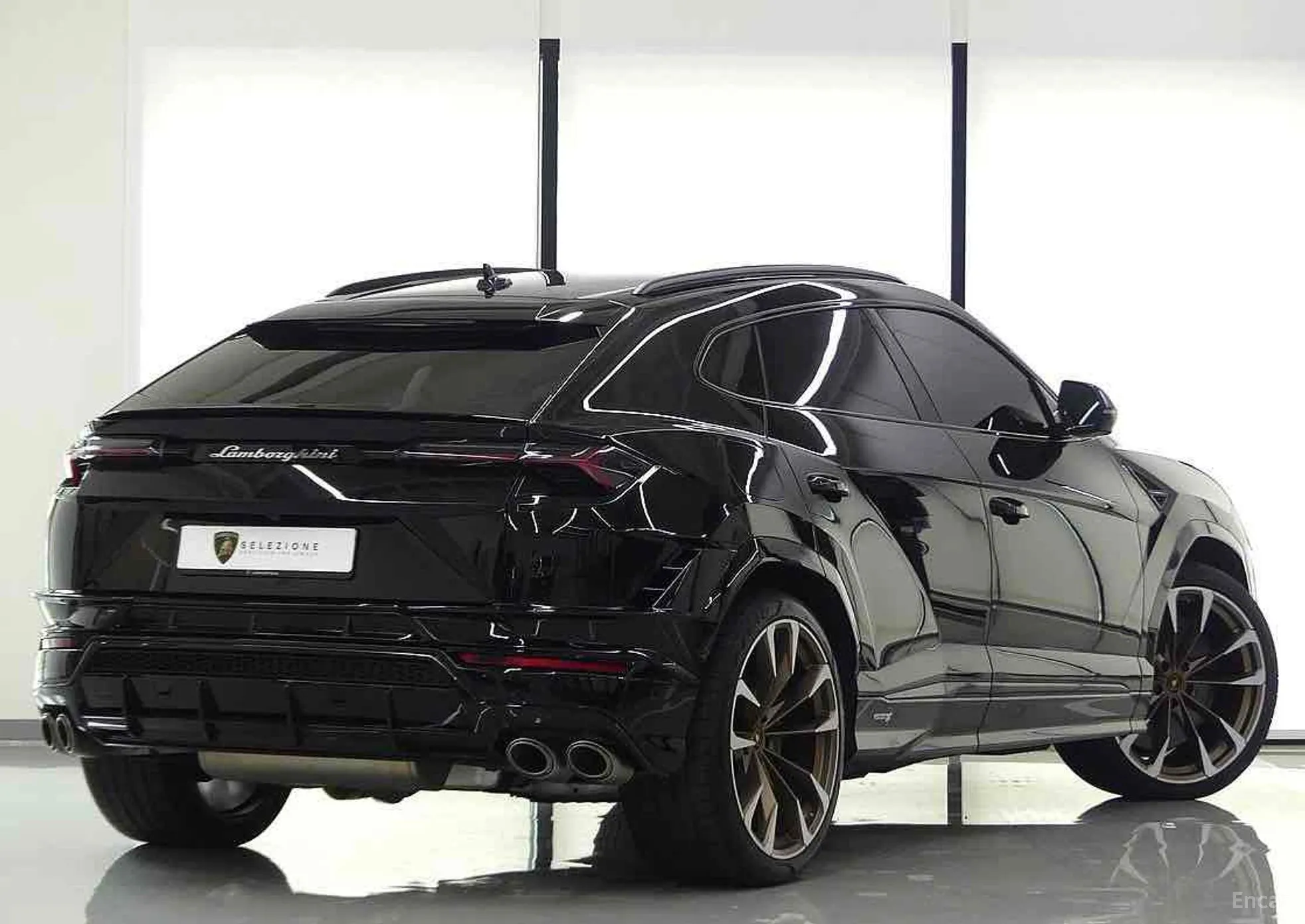 Lamborghini Urus превью 3