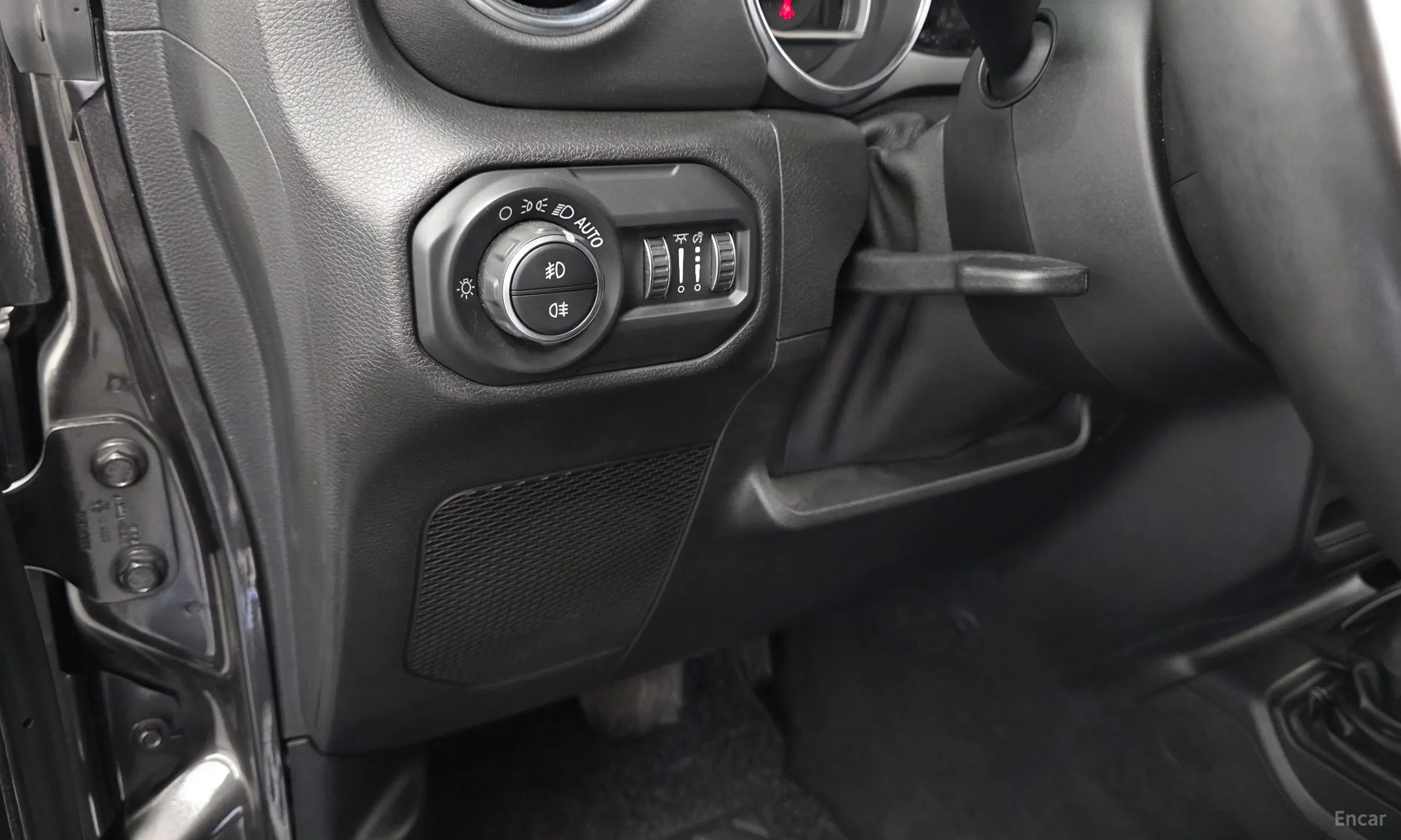 Jeep Wrangler (JL) превью 18