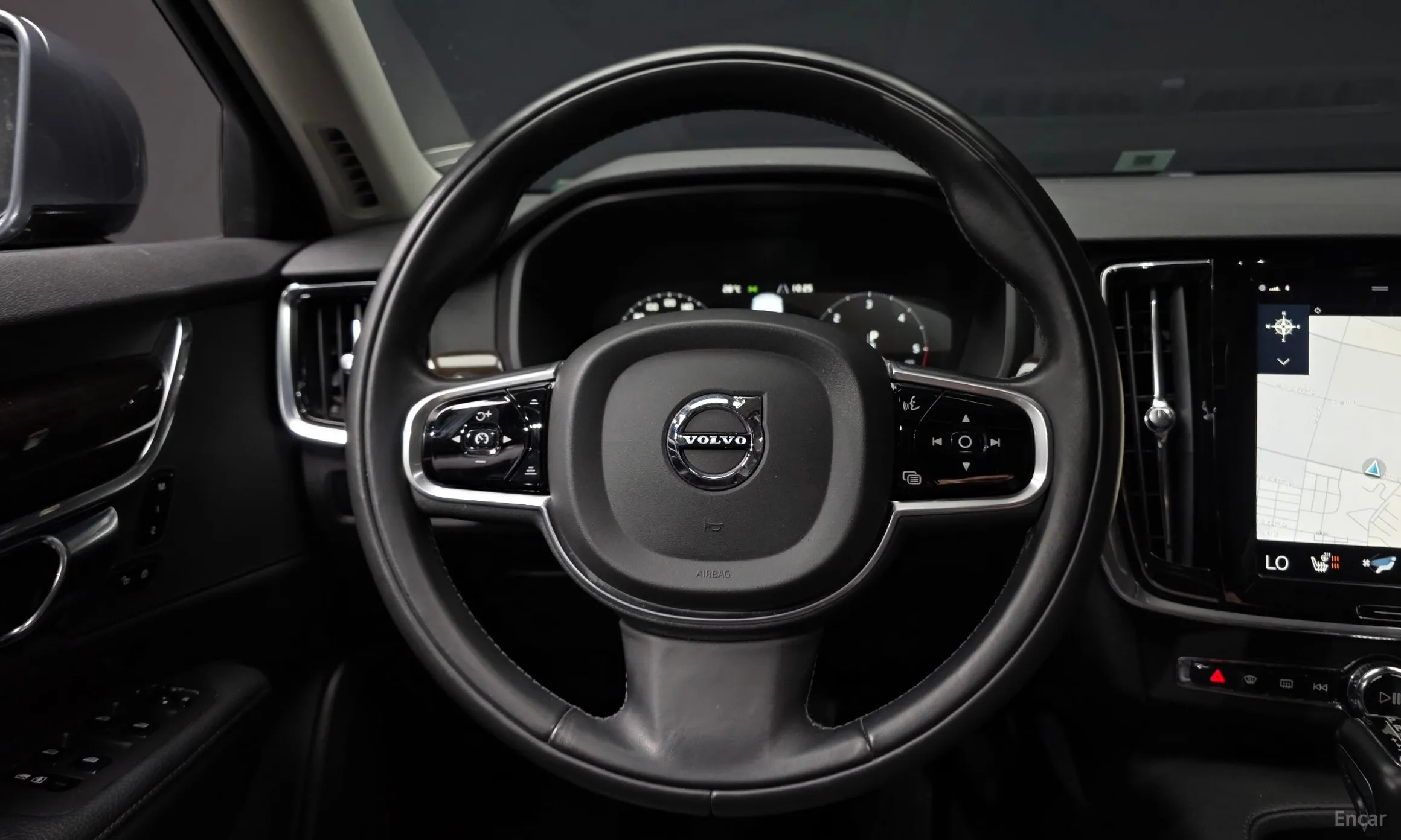 Volvo S90 превью 13