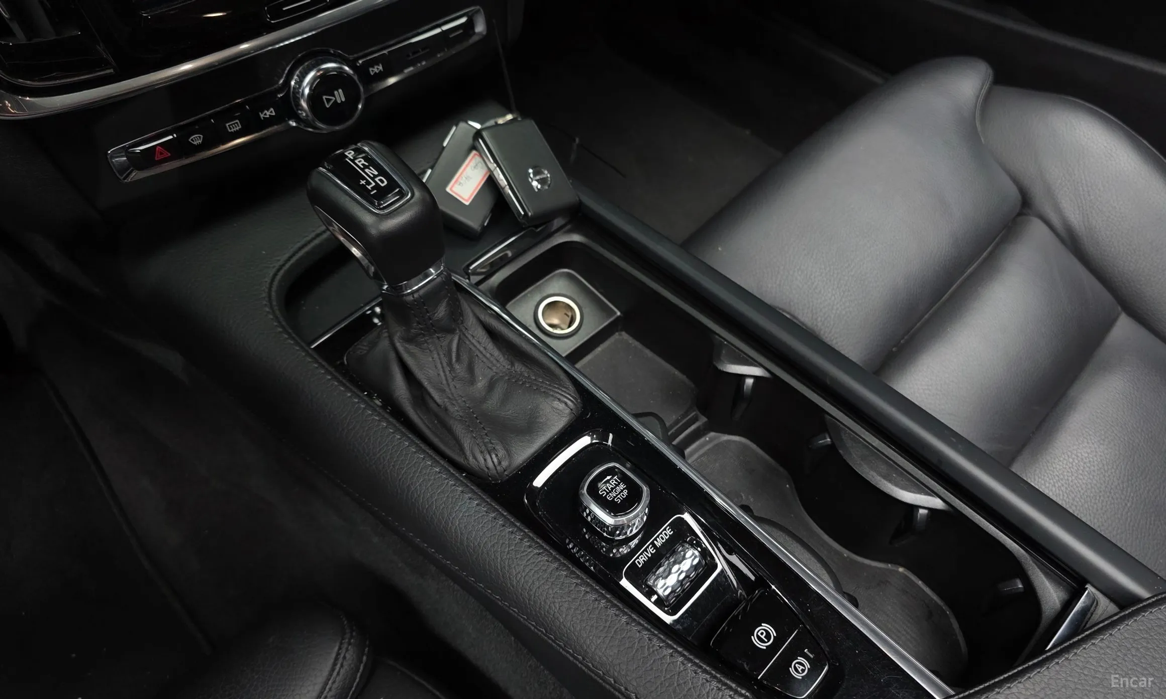 Volvo S90 превью 9