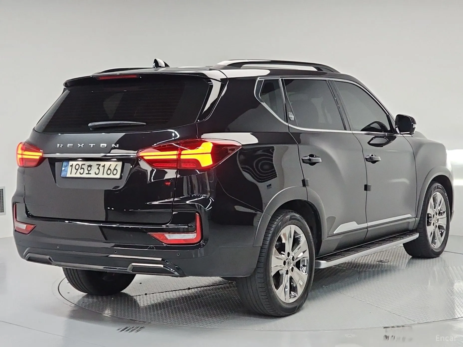 KG Mobility (SsangYong) Rexton превью 3