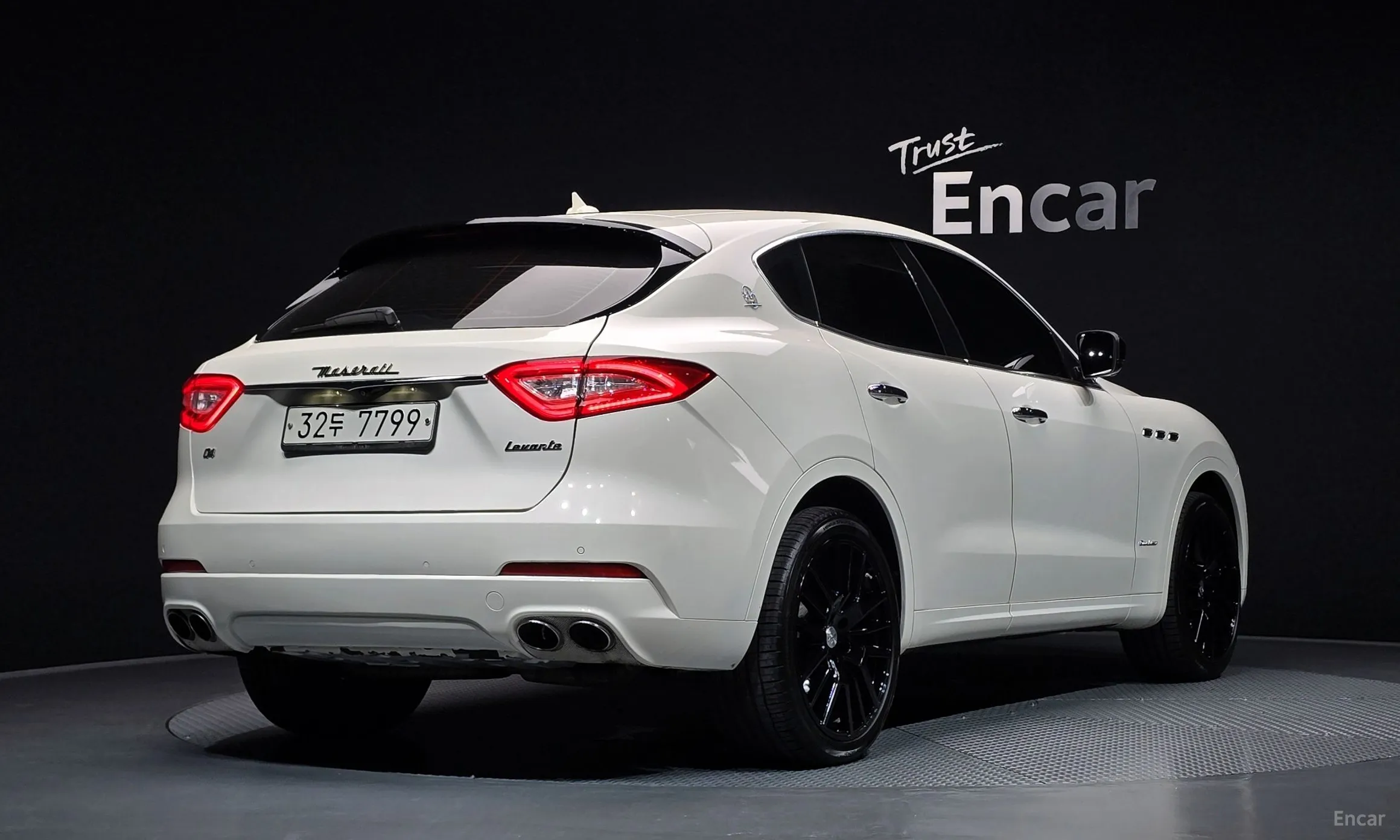 Maserati Levante превью 2