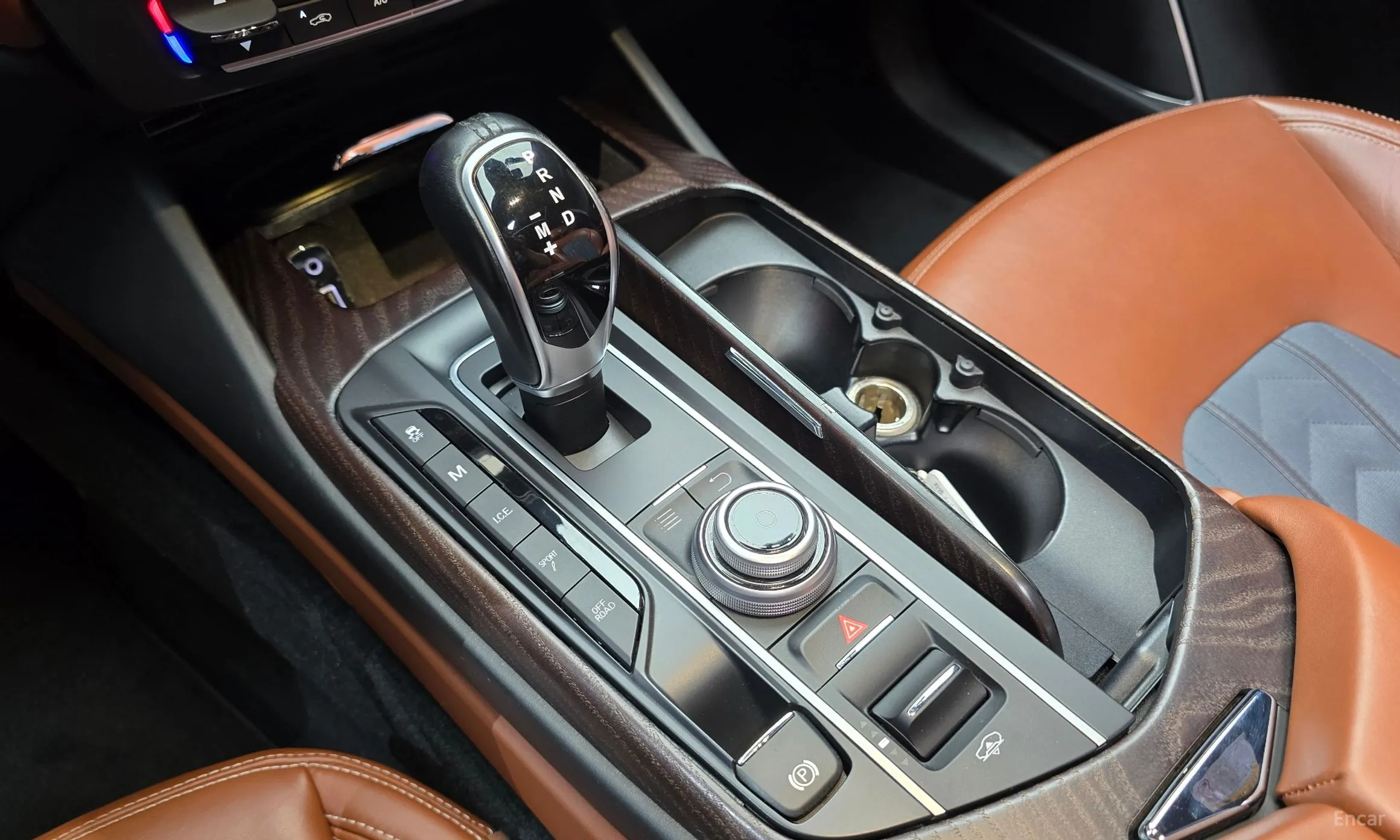 Maserati Levante превью 9