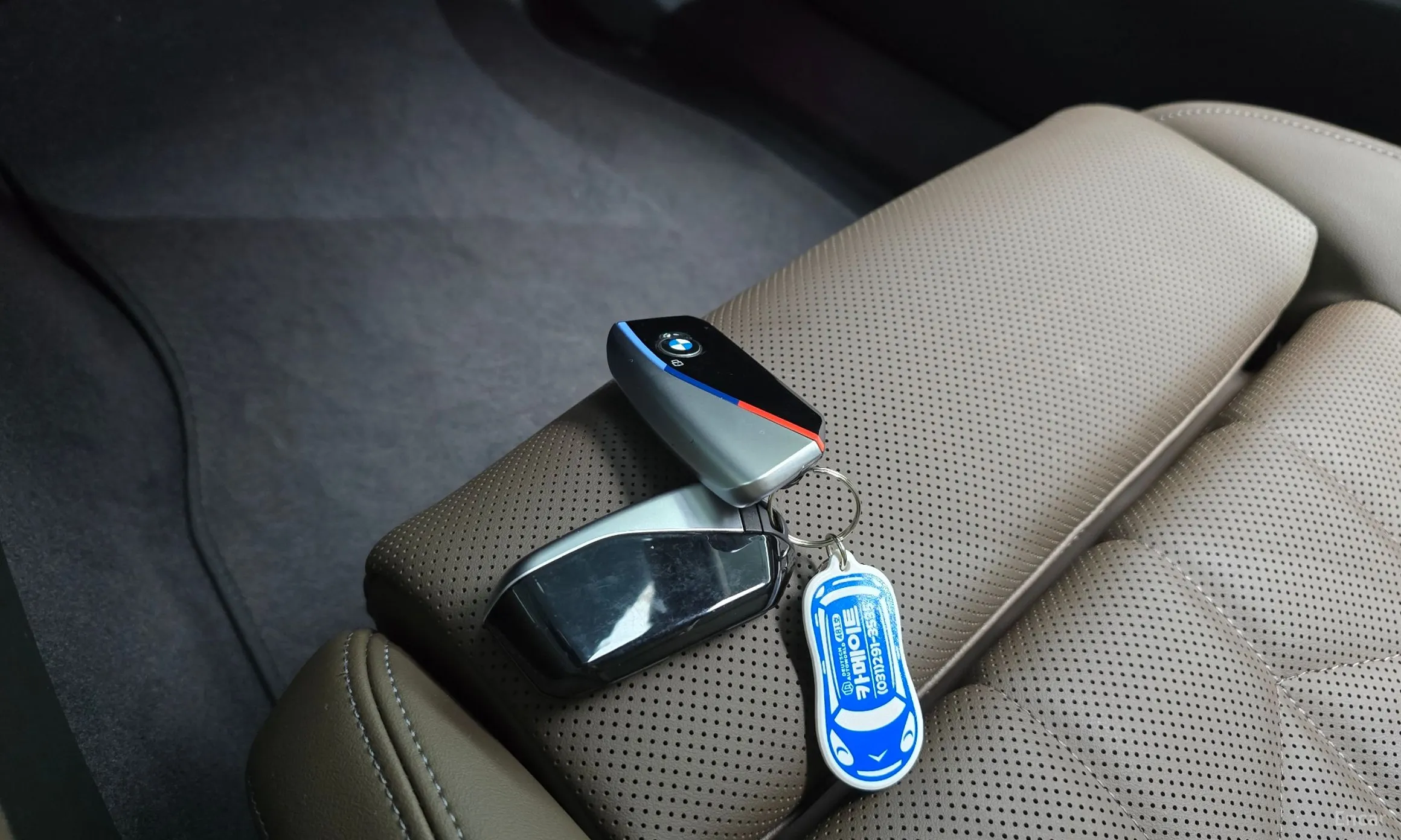 BMW 5 Series (G60) превью 16
