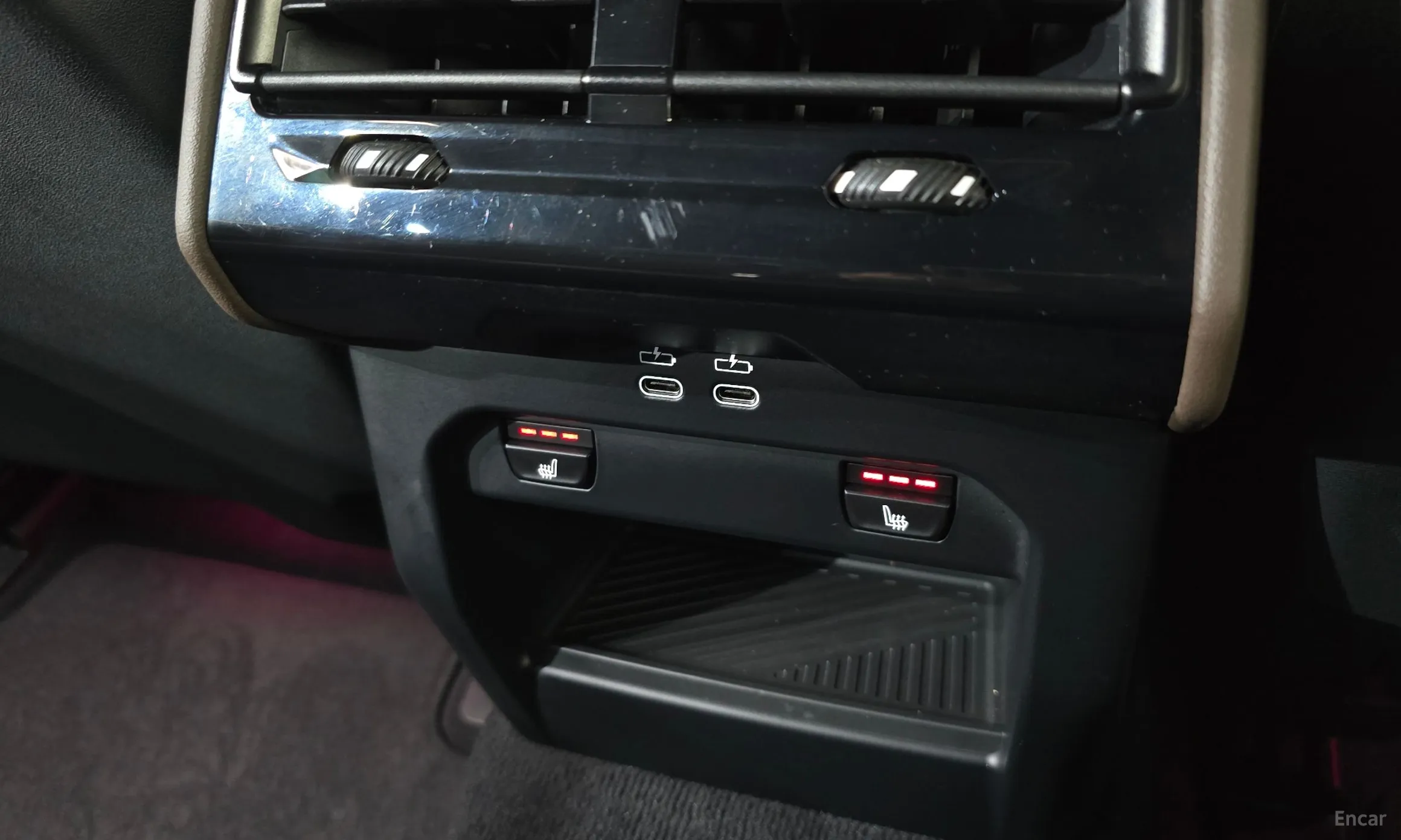 BMW 5 Series (G60) превью 20
