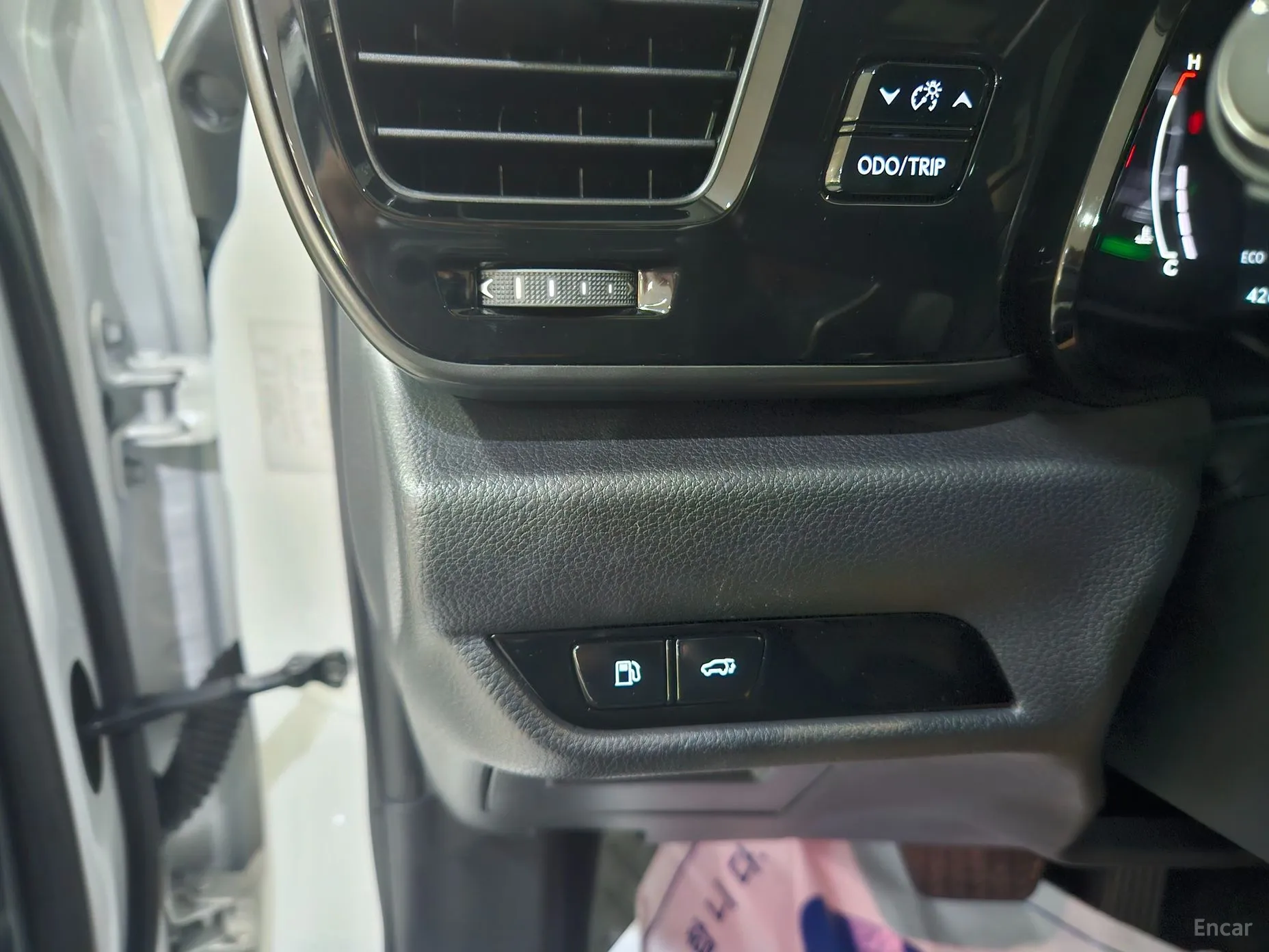 Lexus NX350h Gen 2 превью 11