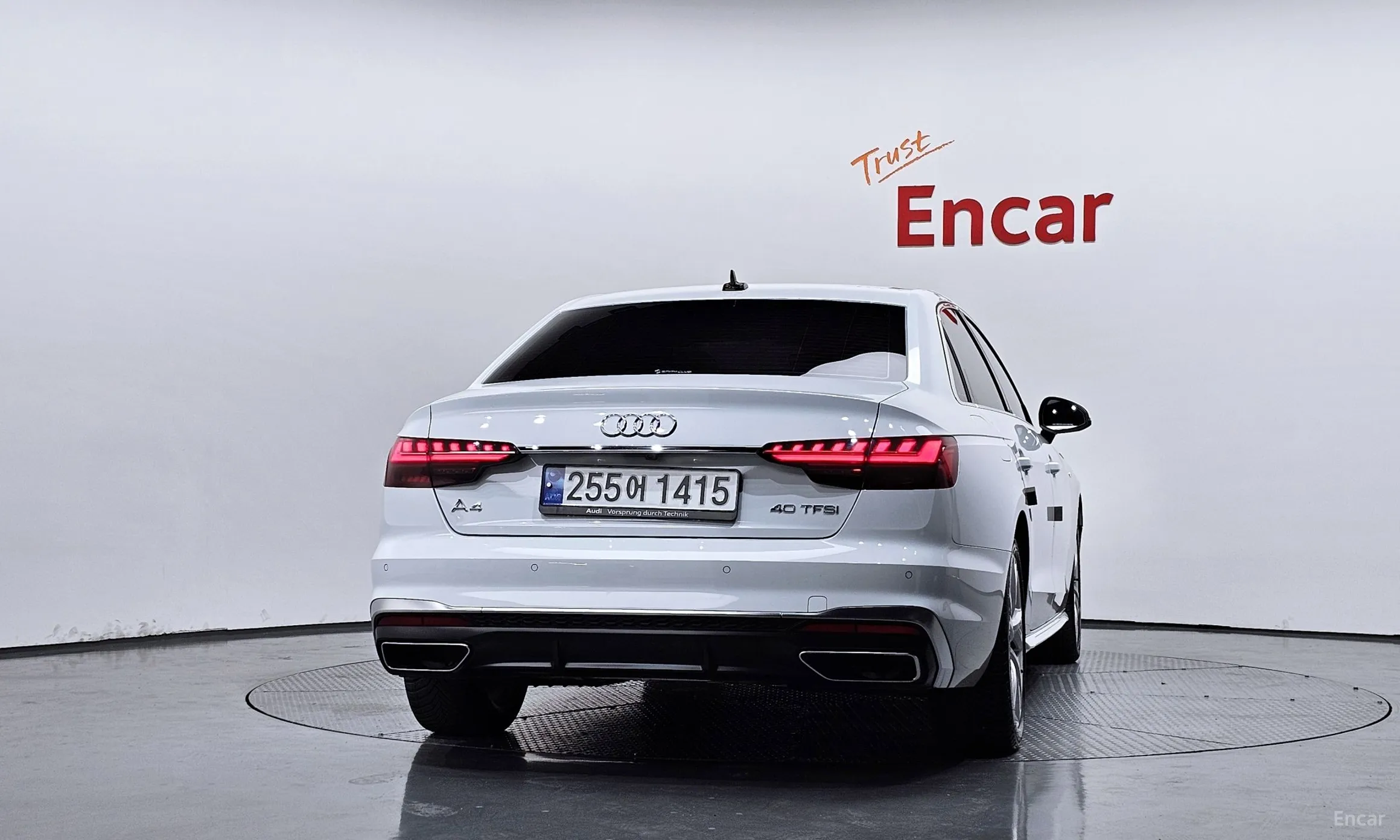 Audi A4 (B9) превью 4