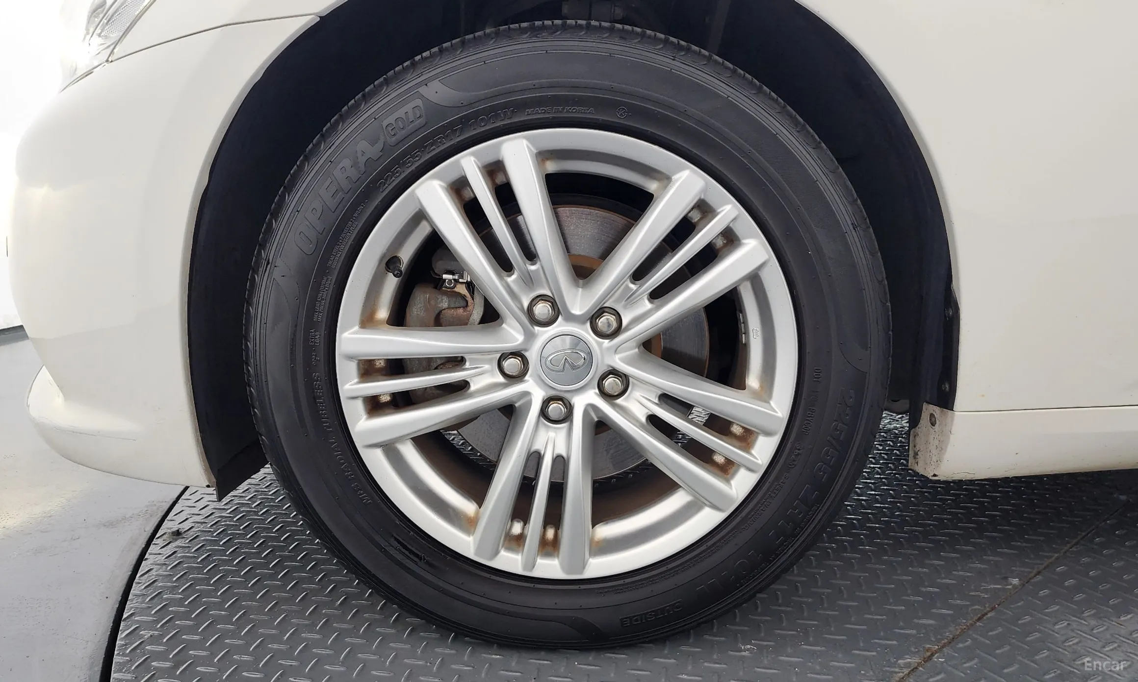 Infiniti G25 превью 5