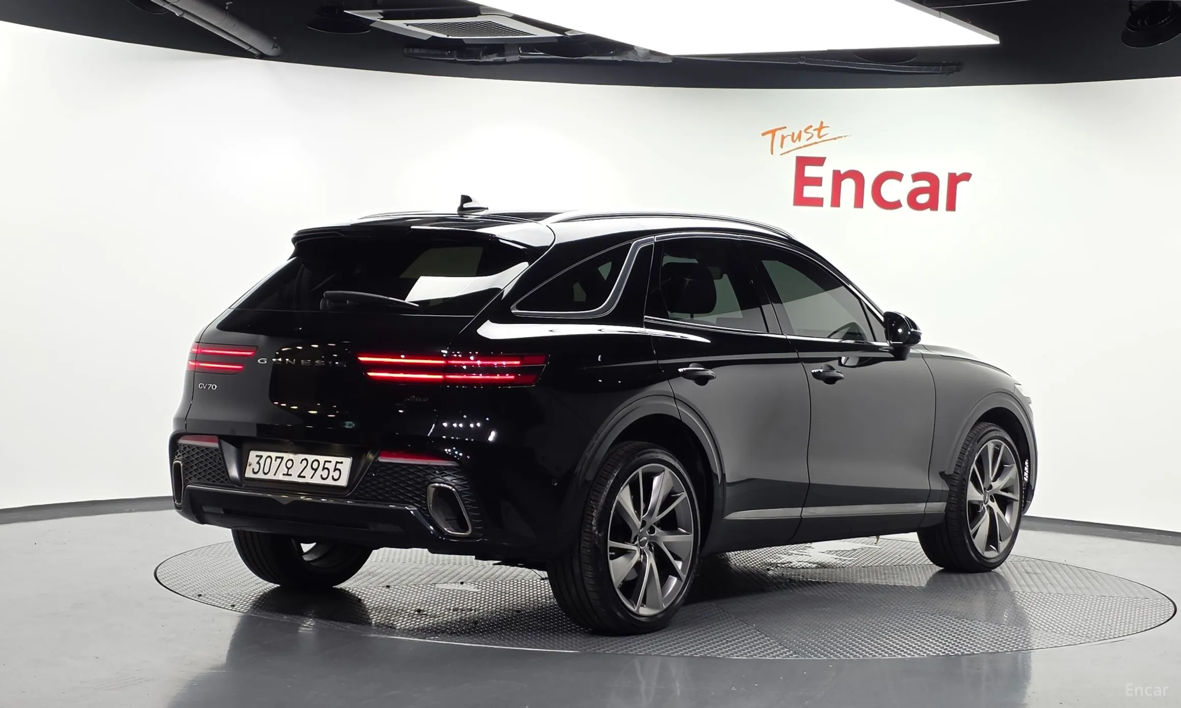 Genesis GV70 превью 2