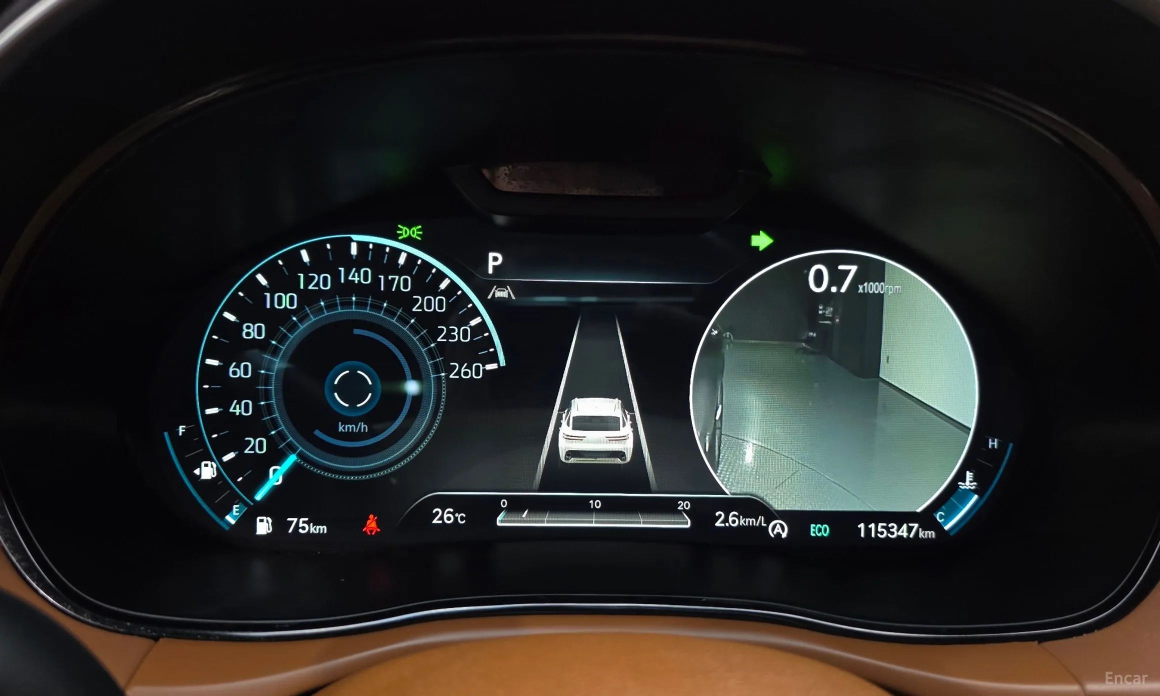 Genesis GV70 превью 8