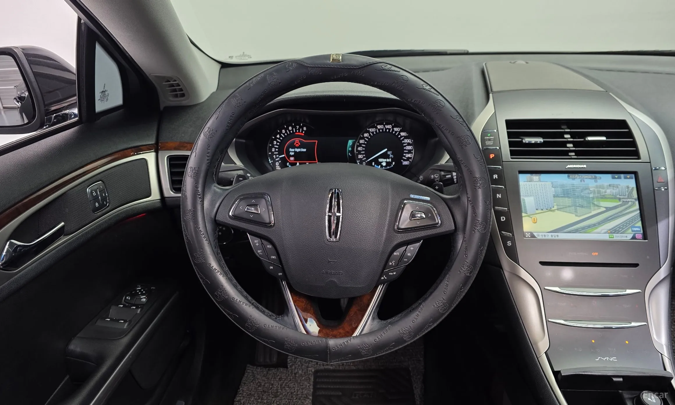 Lincoln New MKZ превью 13