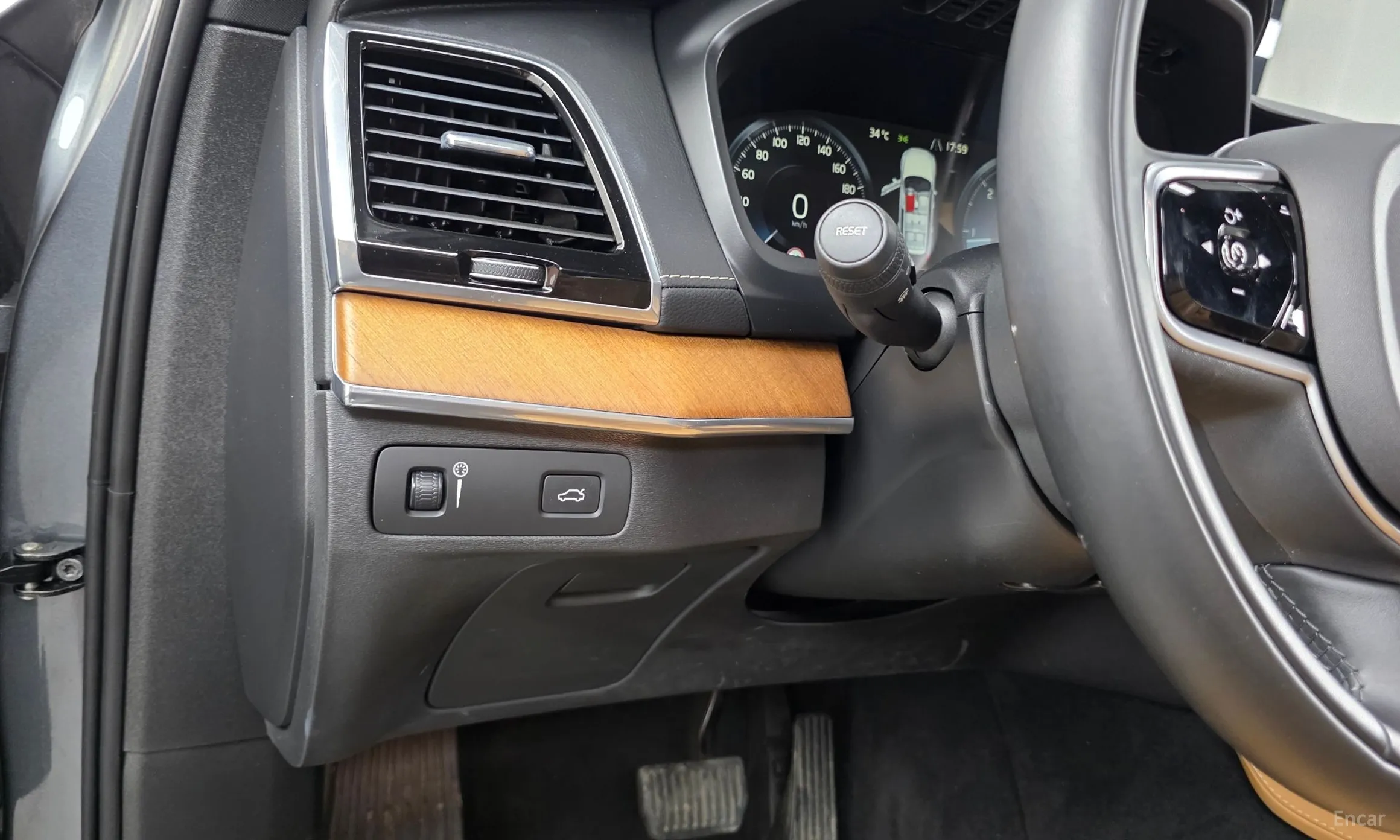 Volvo XC90 Gen 2 превью 16