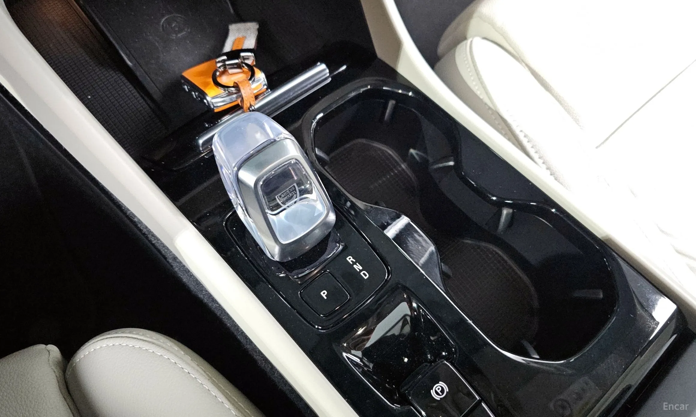 Volvo XC40 превью 9