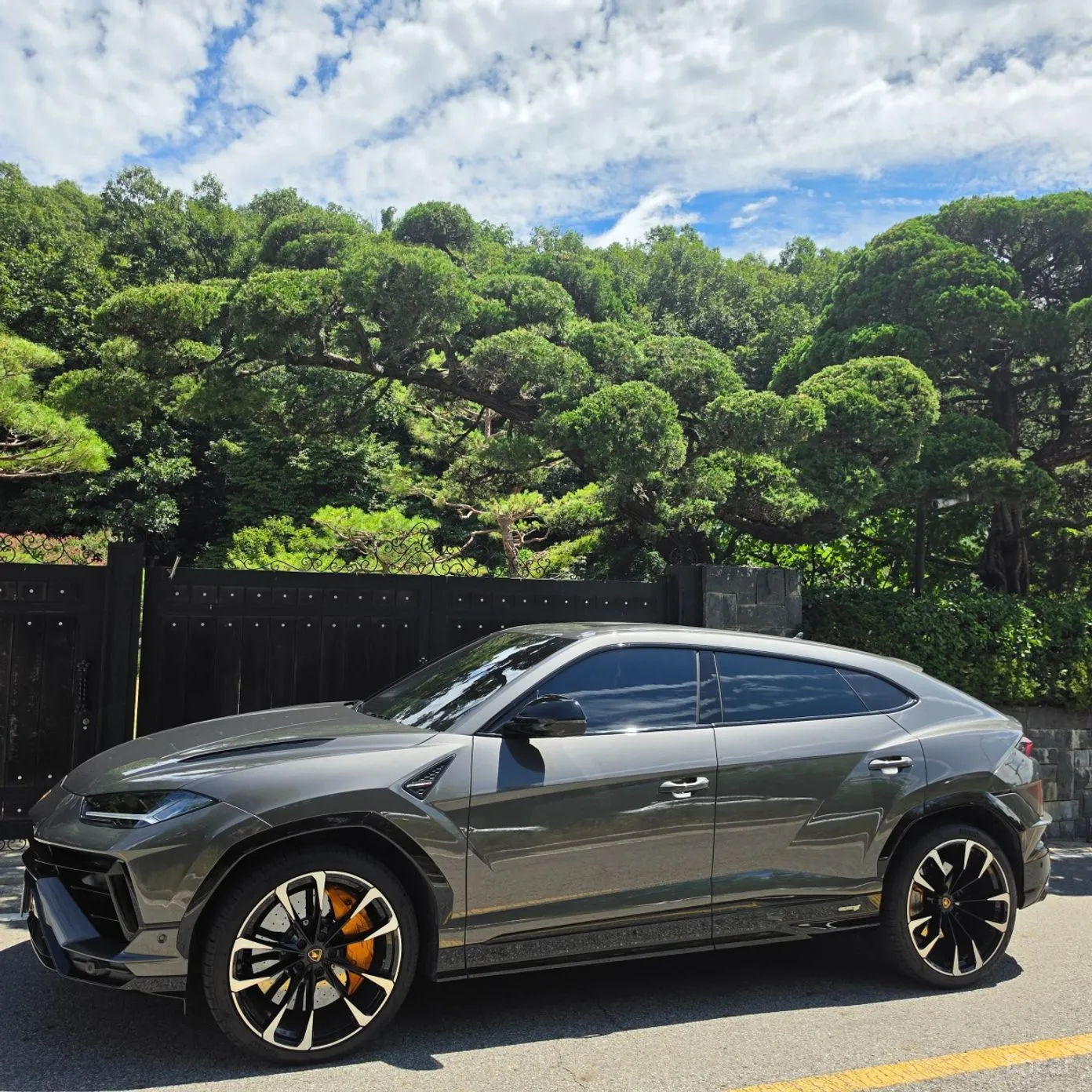 Lamborghini Urus превью 3