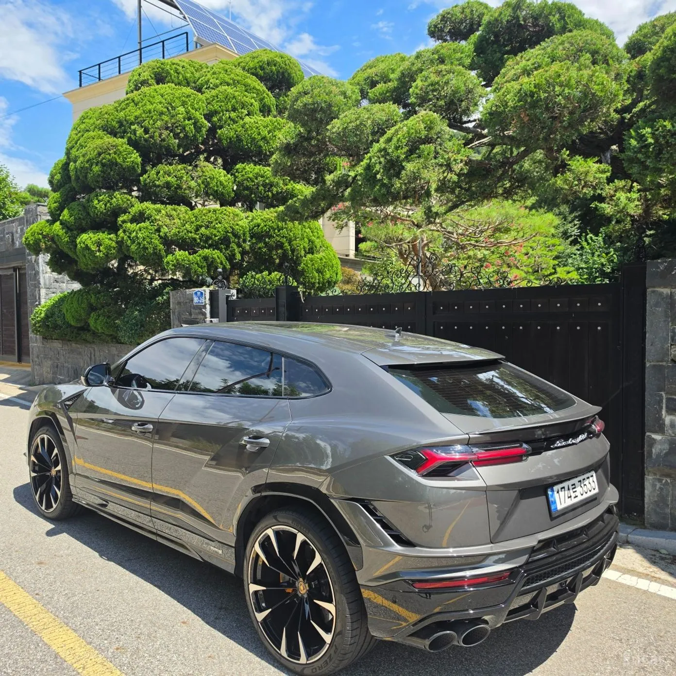 Lamborghini Urus превью 4