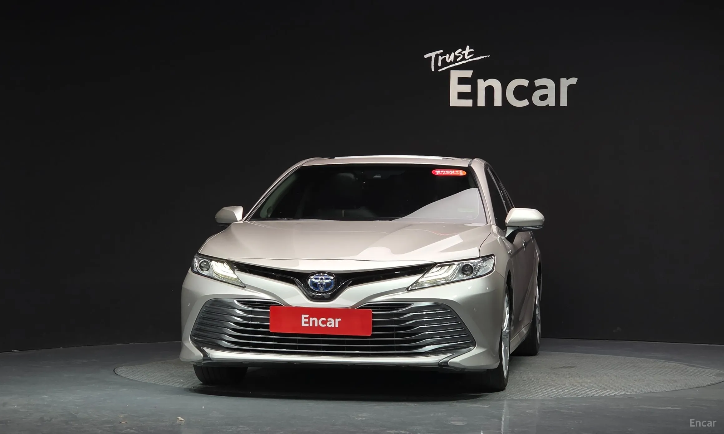 Toyota Camry (XV70) превью 3