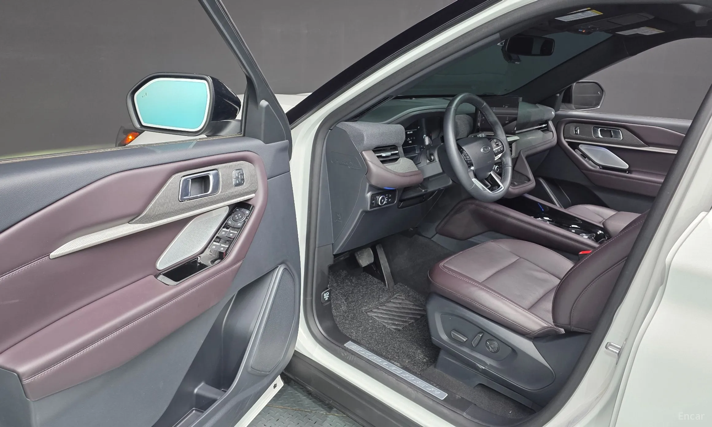Ford Explorer 6th Generation превью 10