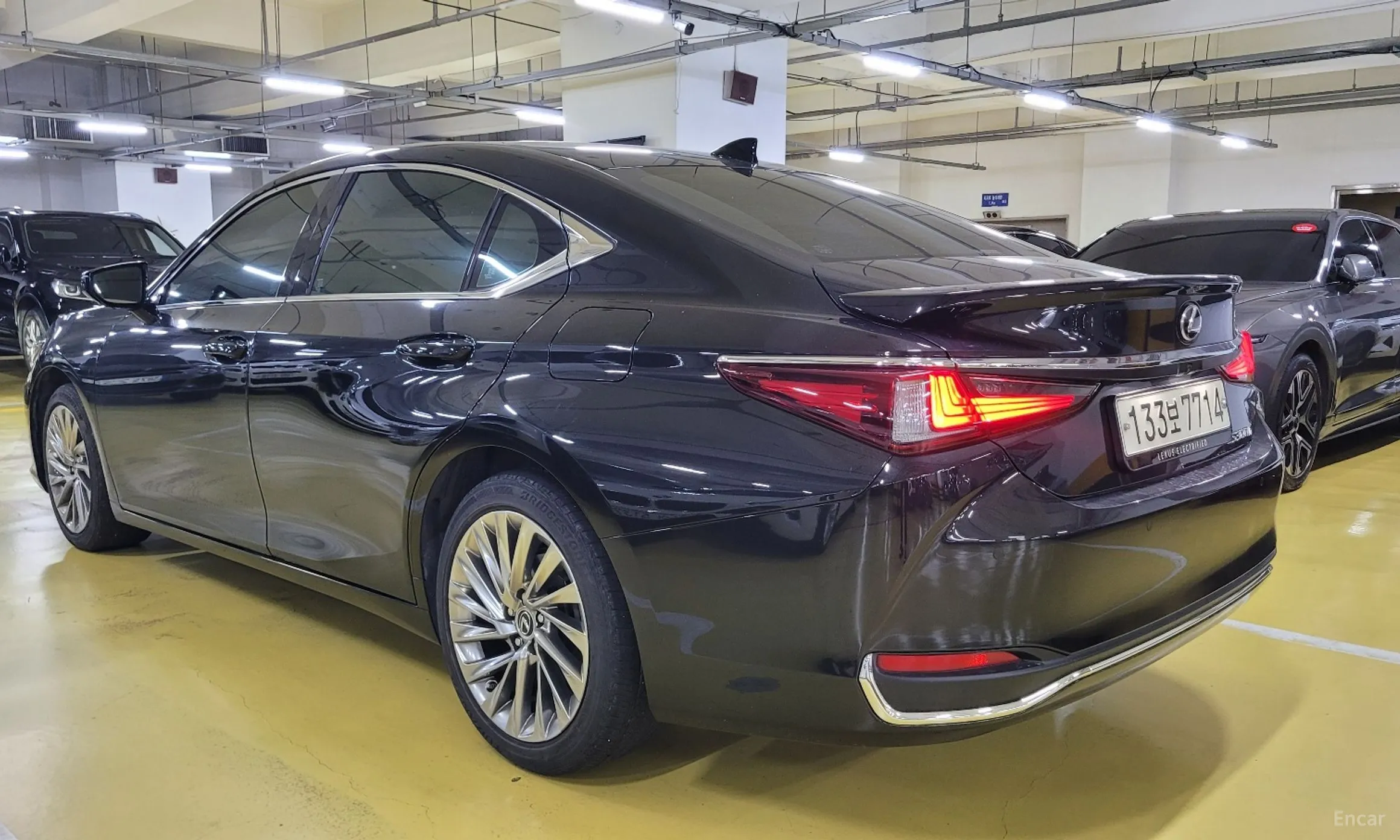 Lexus ES300h 7th Generation