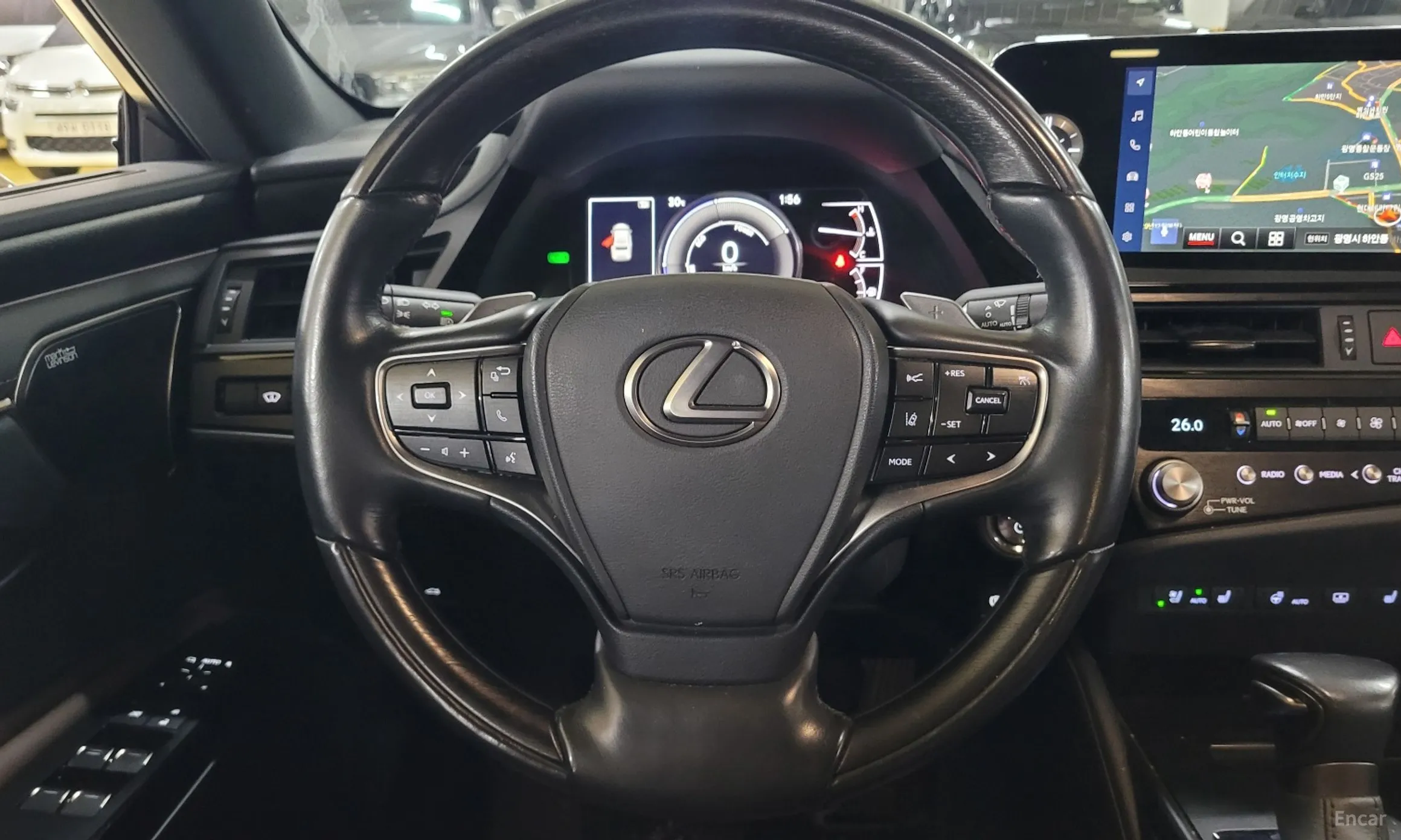 Lexus ES300h 7th Generation превью 16