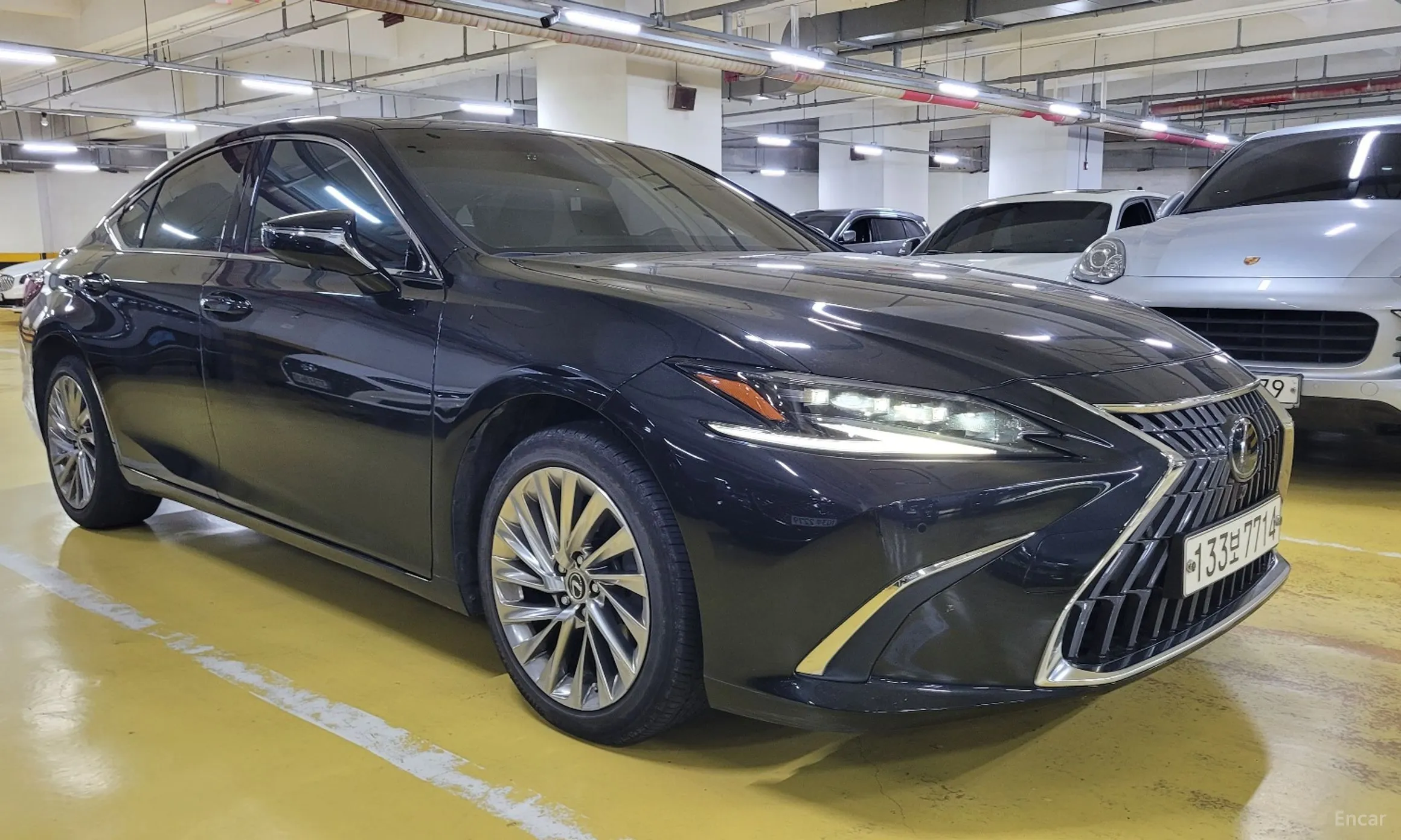 Lexus ES300h 7th Generation превью 17