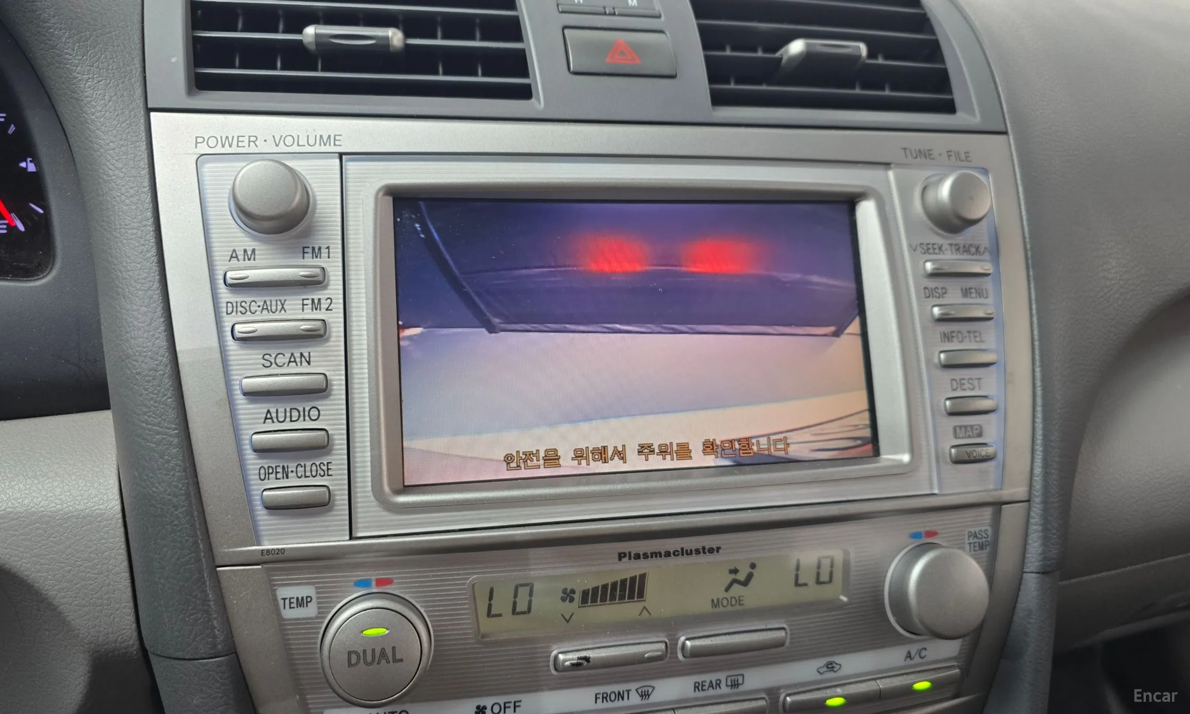 Toyota Camry превью 14