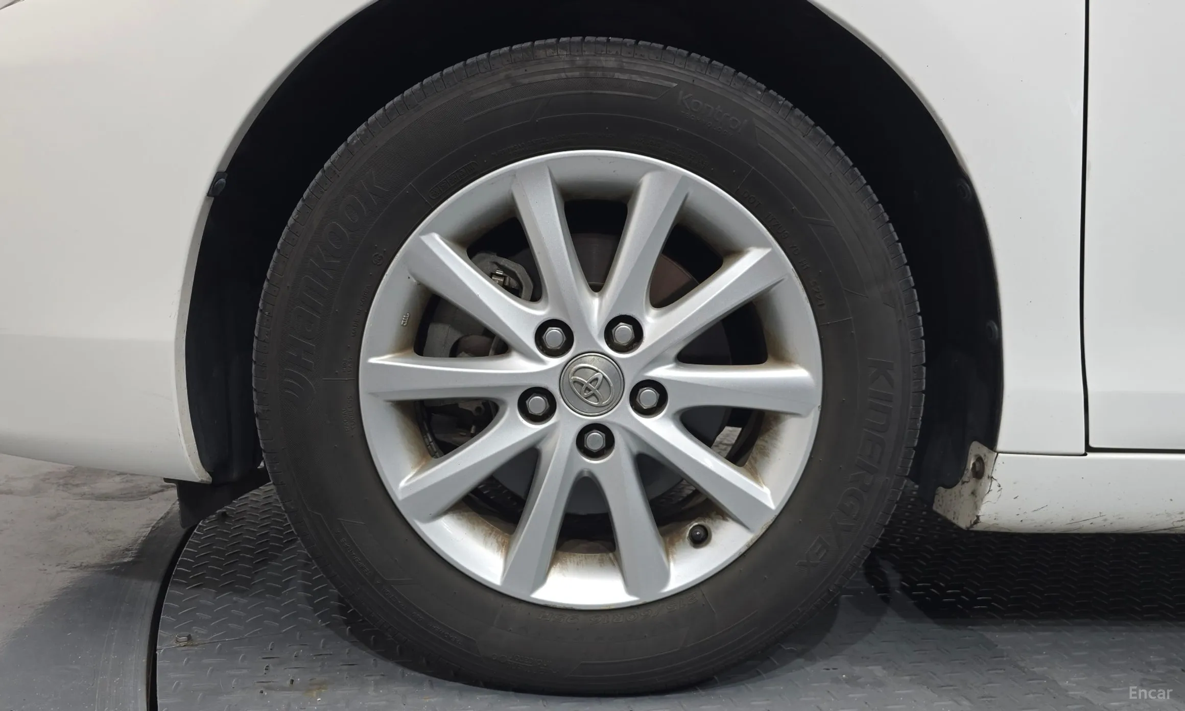Toyota Camry превью 5