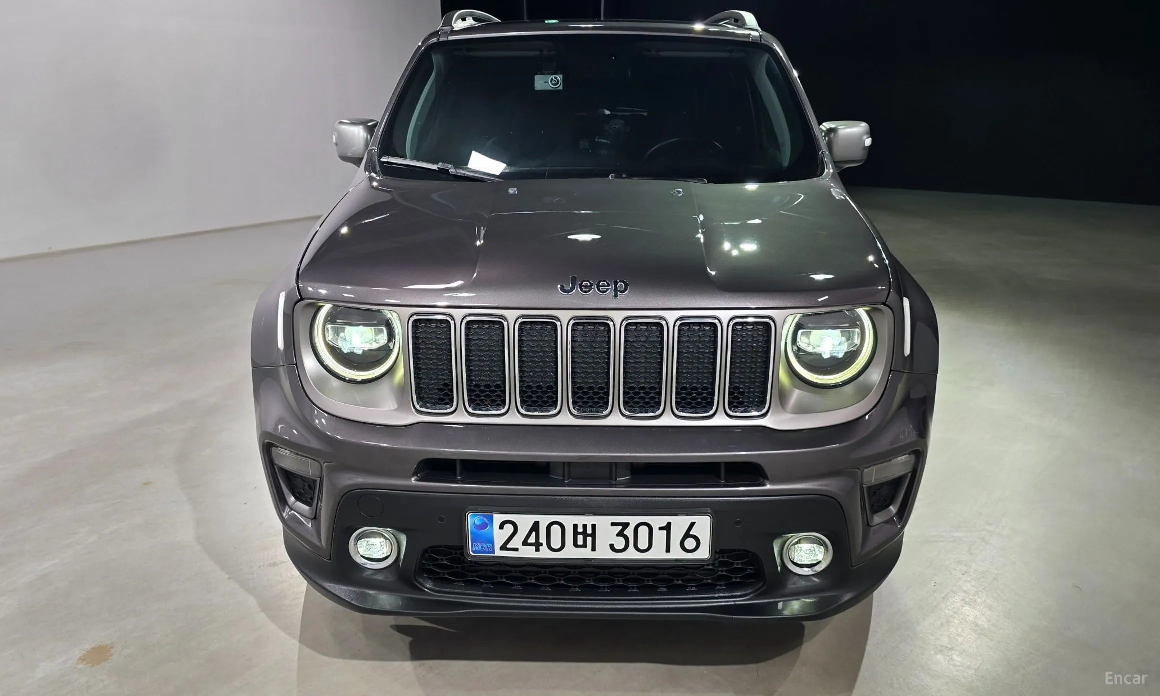 Jeep Renegade превью 3