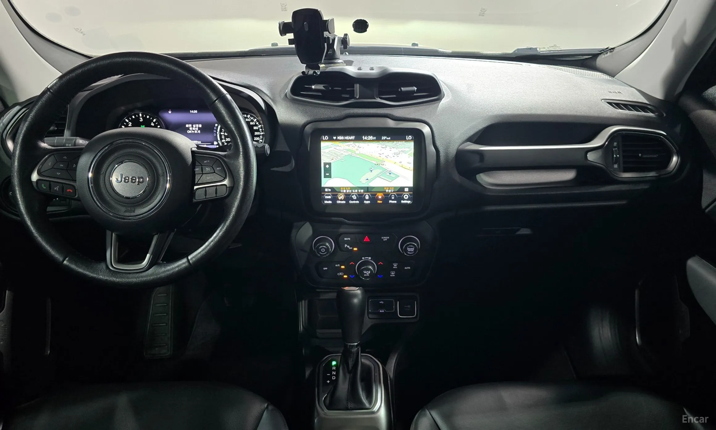 Jeep Renegade превью 7
