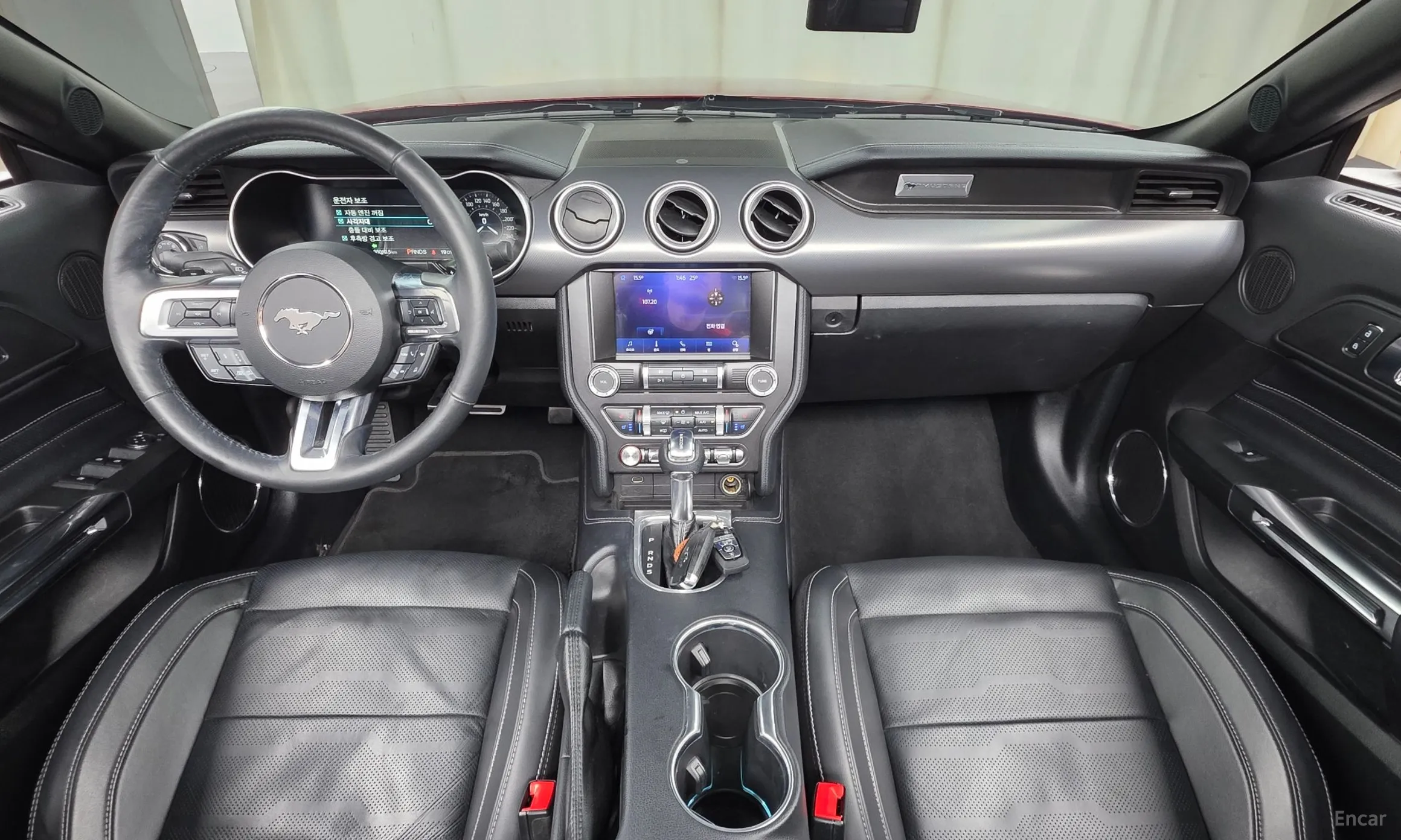 Ford Mustang превью 7