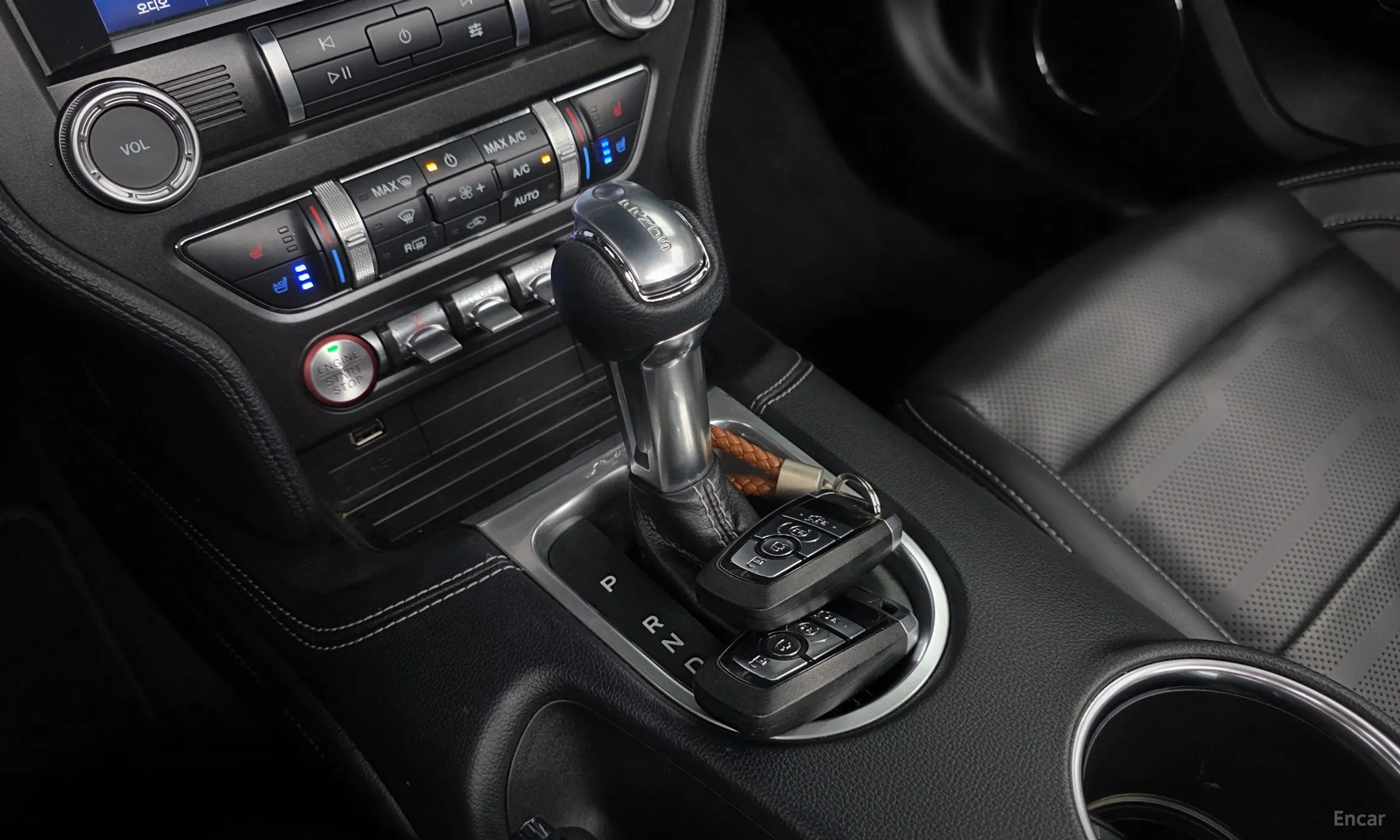 Ford Mustang превью 9