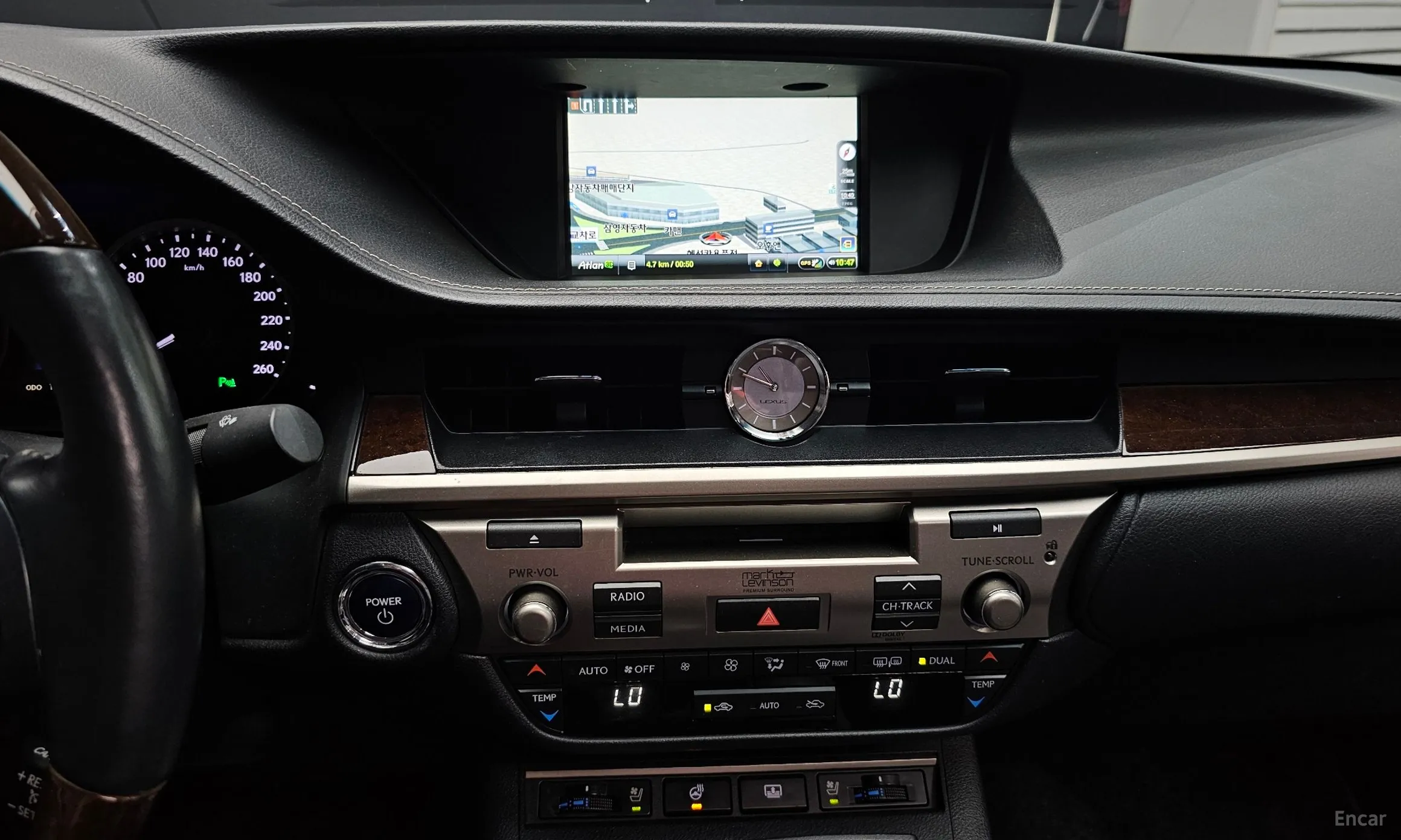 Lexus New ES300h превью 13