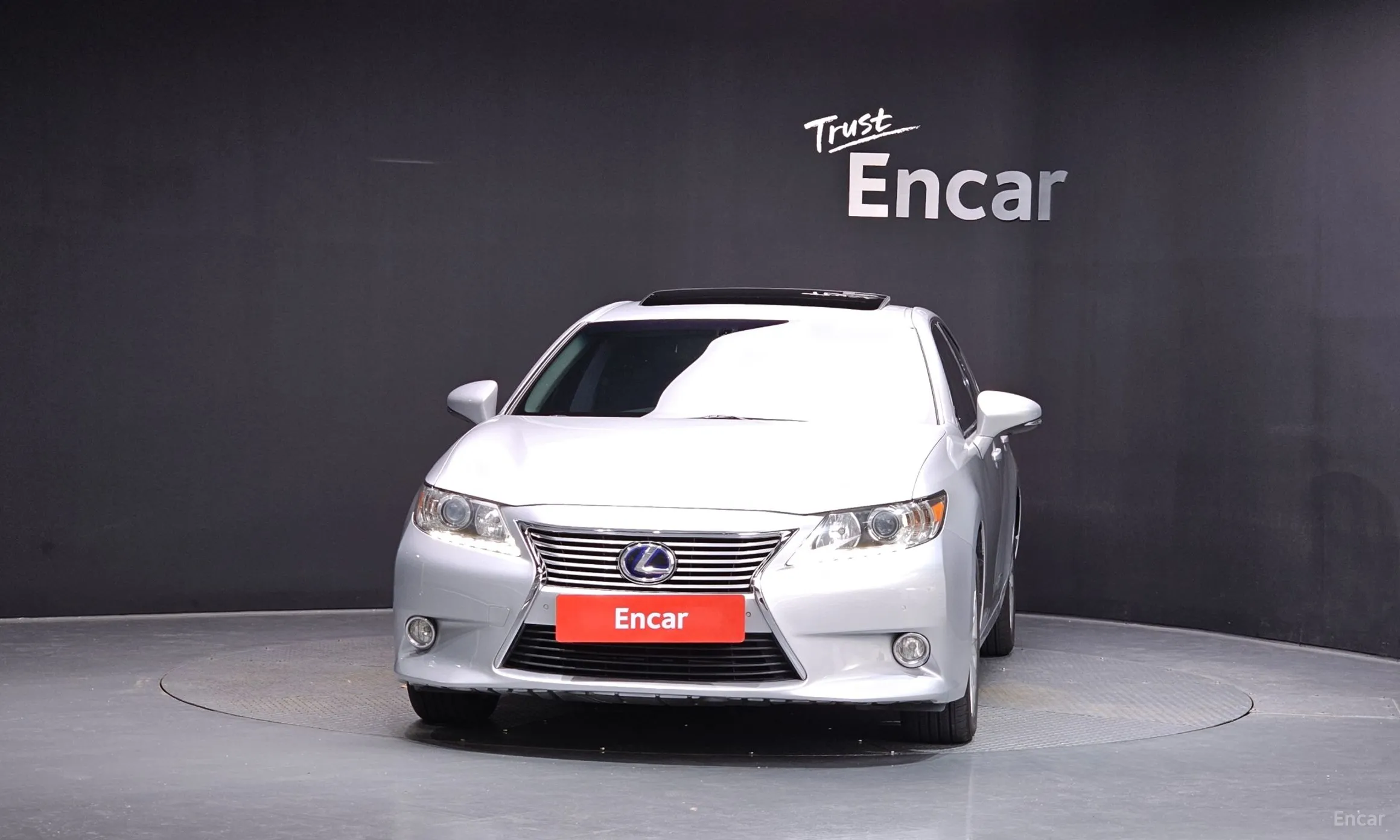 Lexus New ES300h превью 3