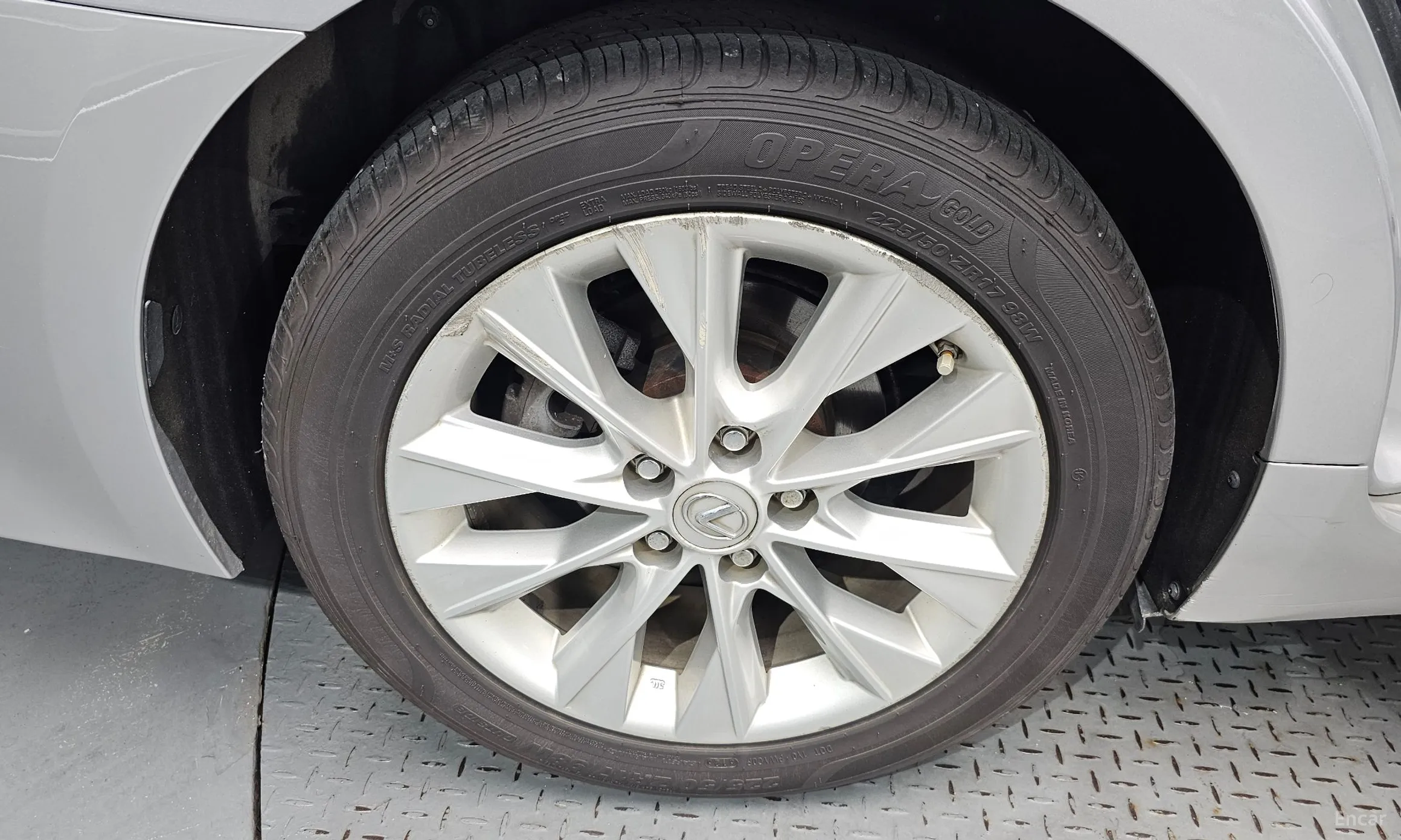 Lexus New ES300h превью 5