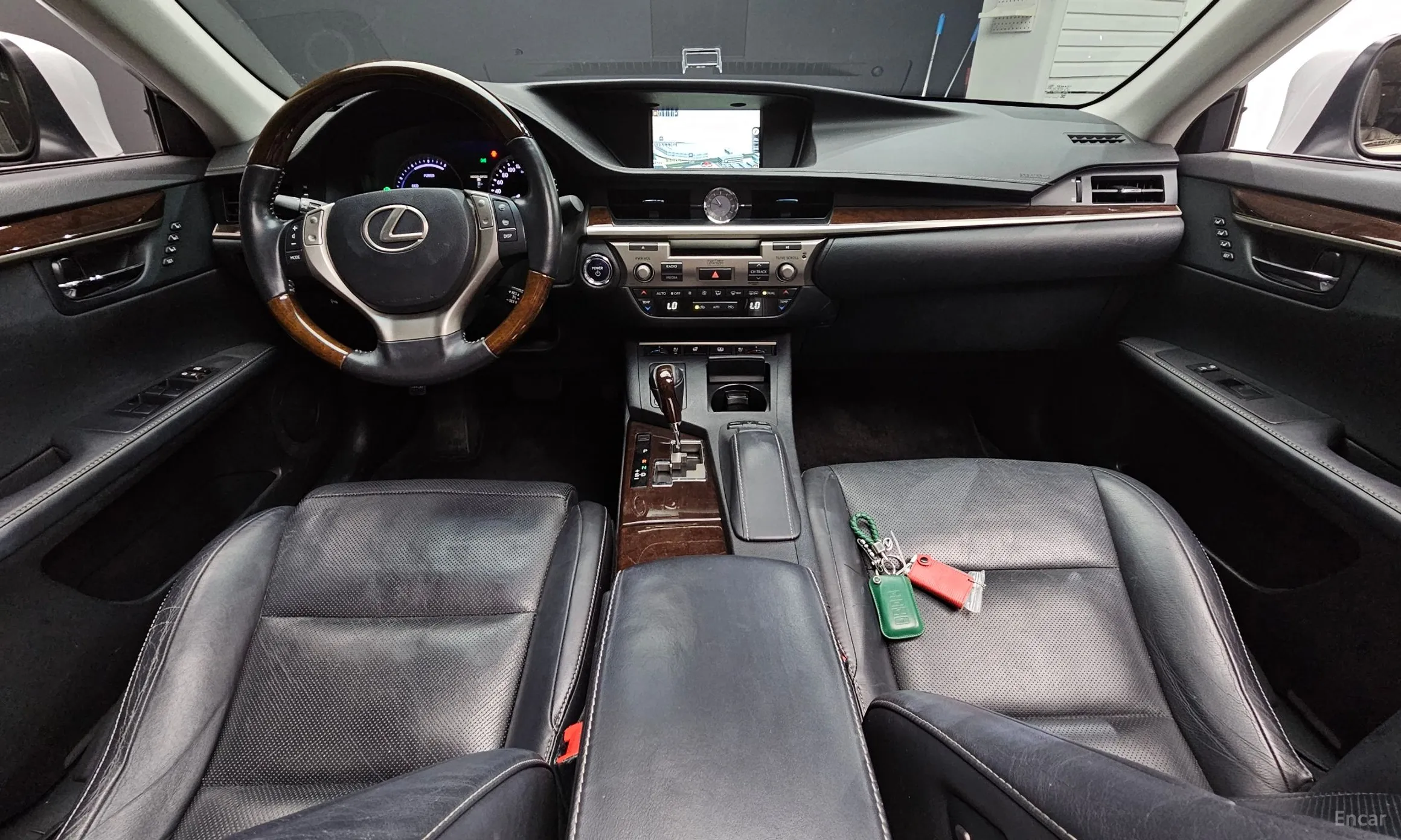 Lexus New ES300h превью 7