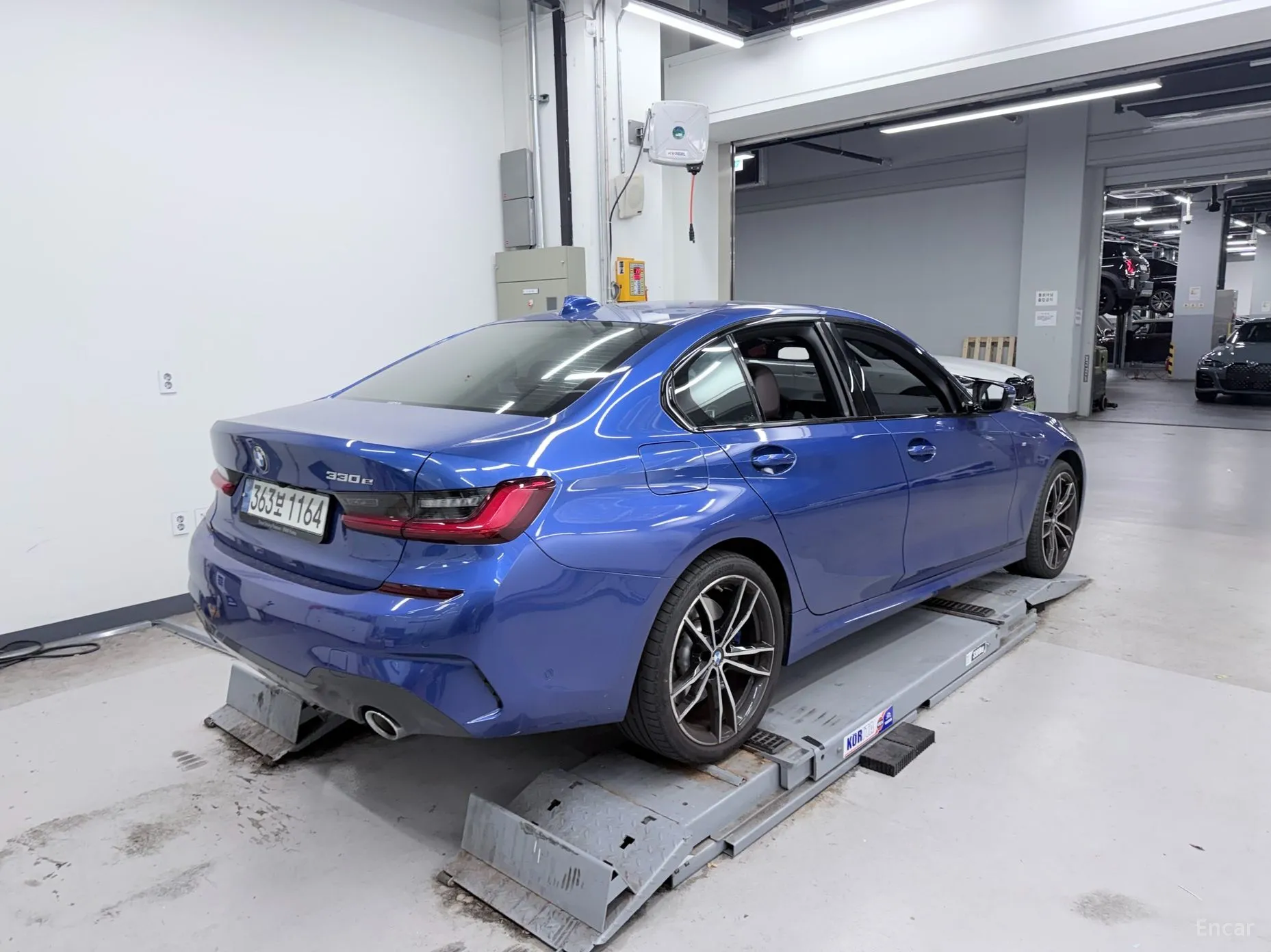 BMW 3 Series (G20) превью 4