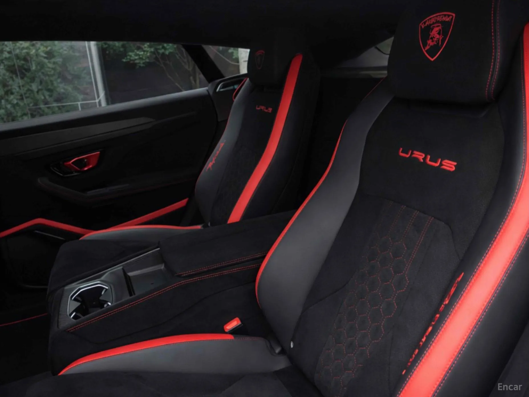 Lamborghini Urus превью 8