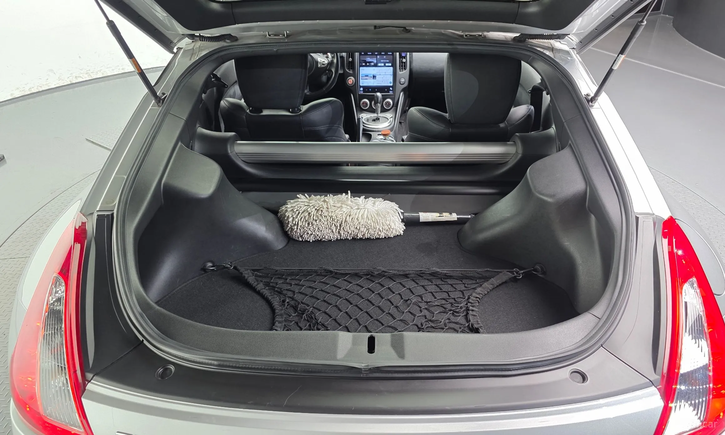 Nissan 370Z превью 20