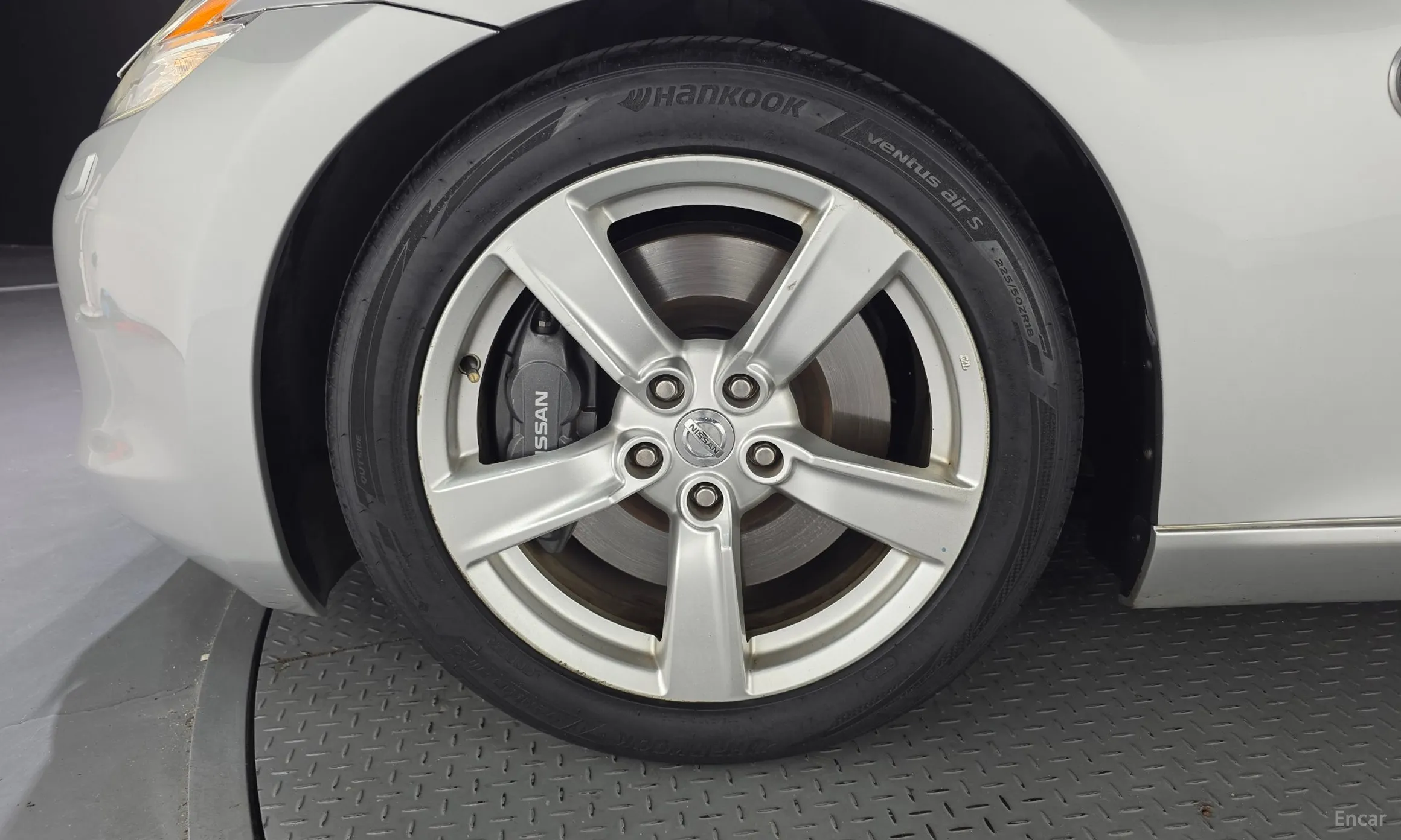 Nissan 370Z превью 5