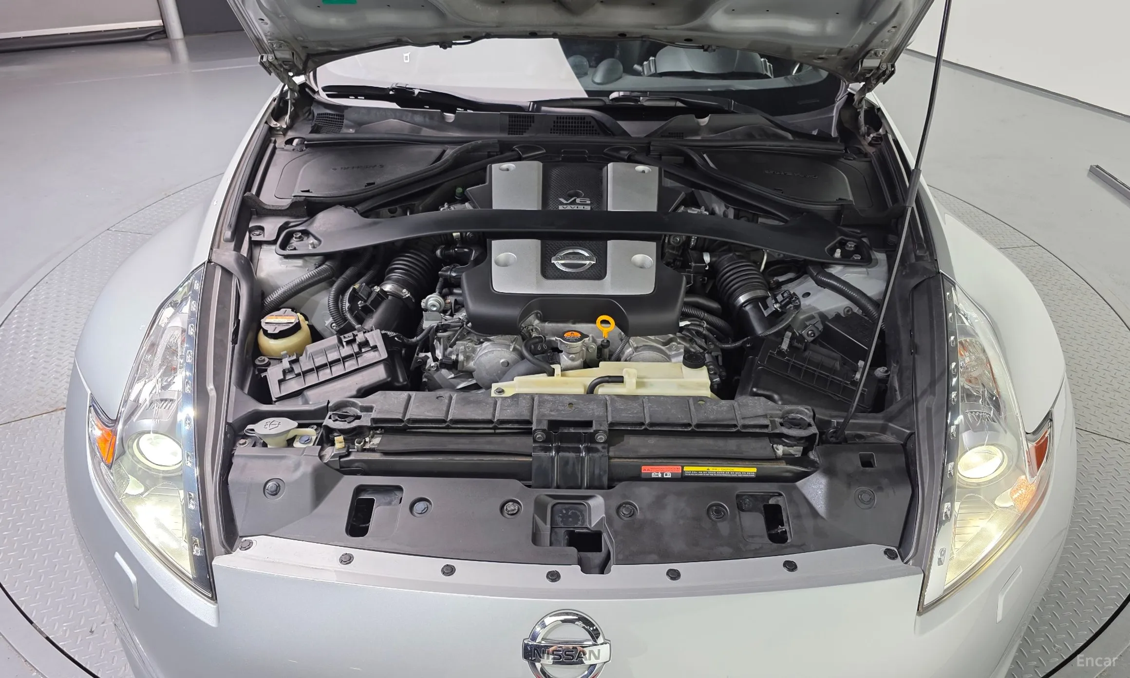 Nissan 370Z превью 6