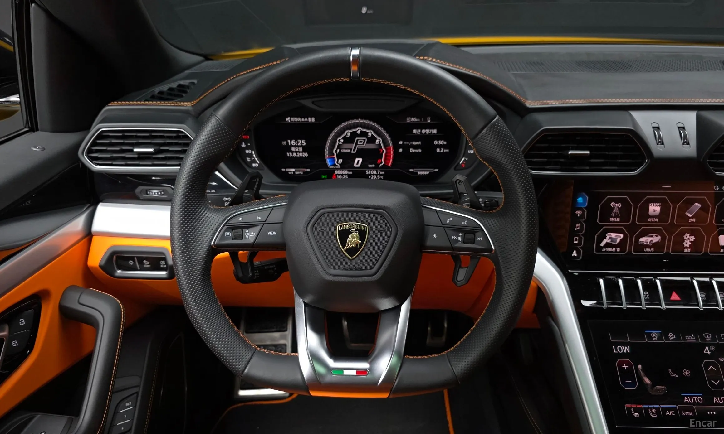 Lamborghini Urus превью 14