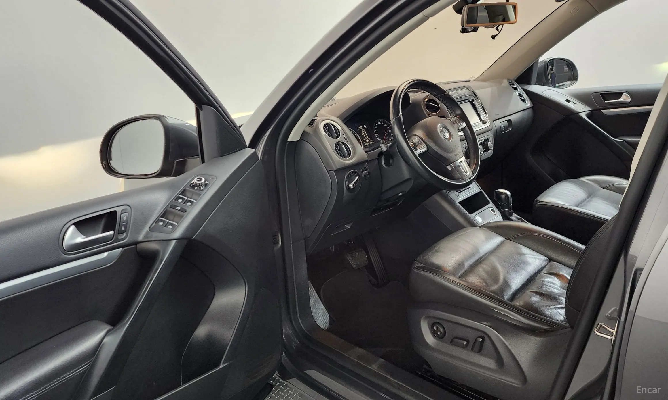 Volkswagen New Tiguan превью 10