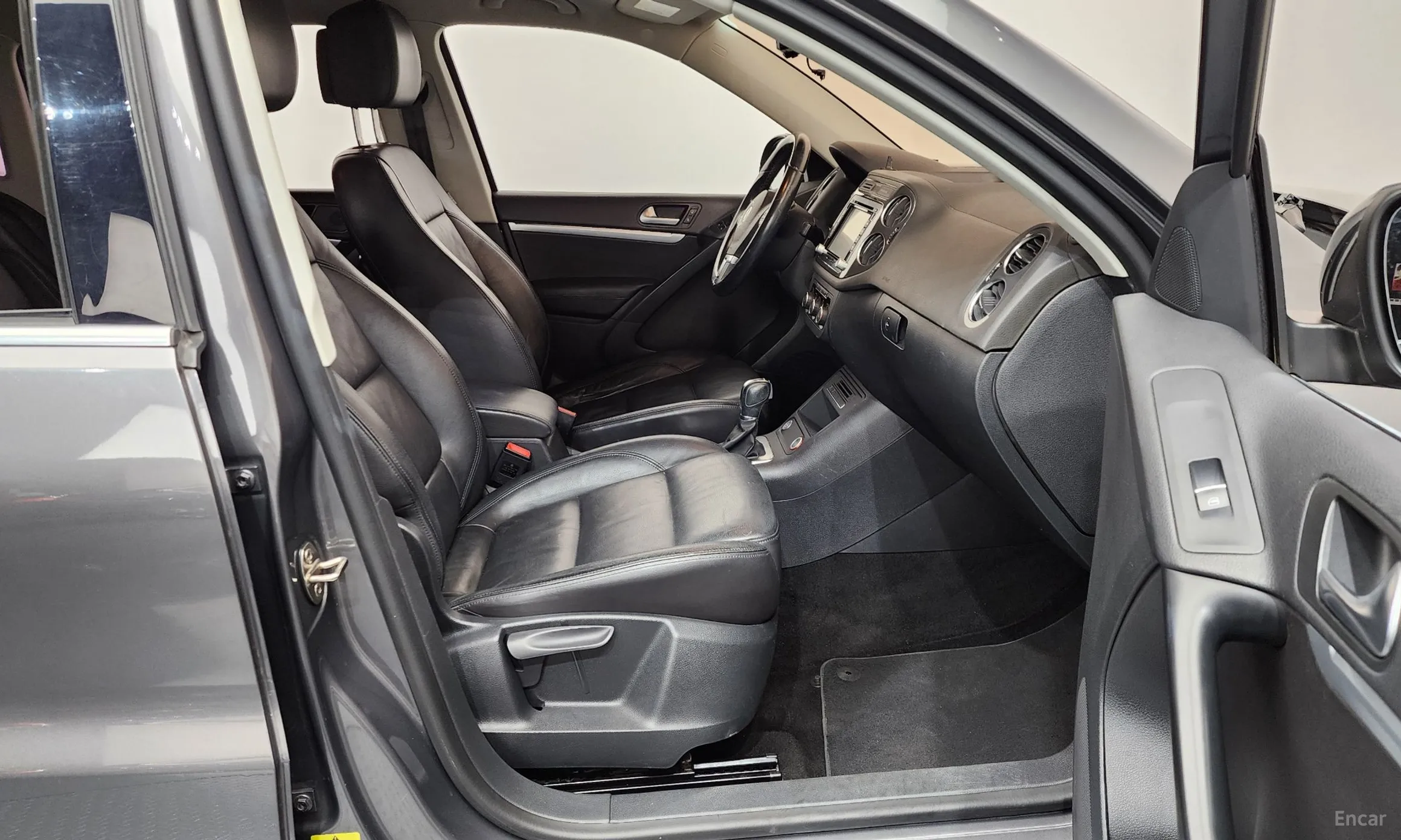 Volkswagen New Tiguan превью 11