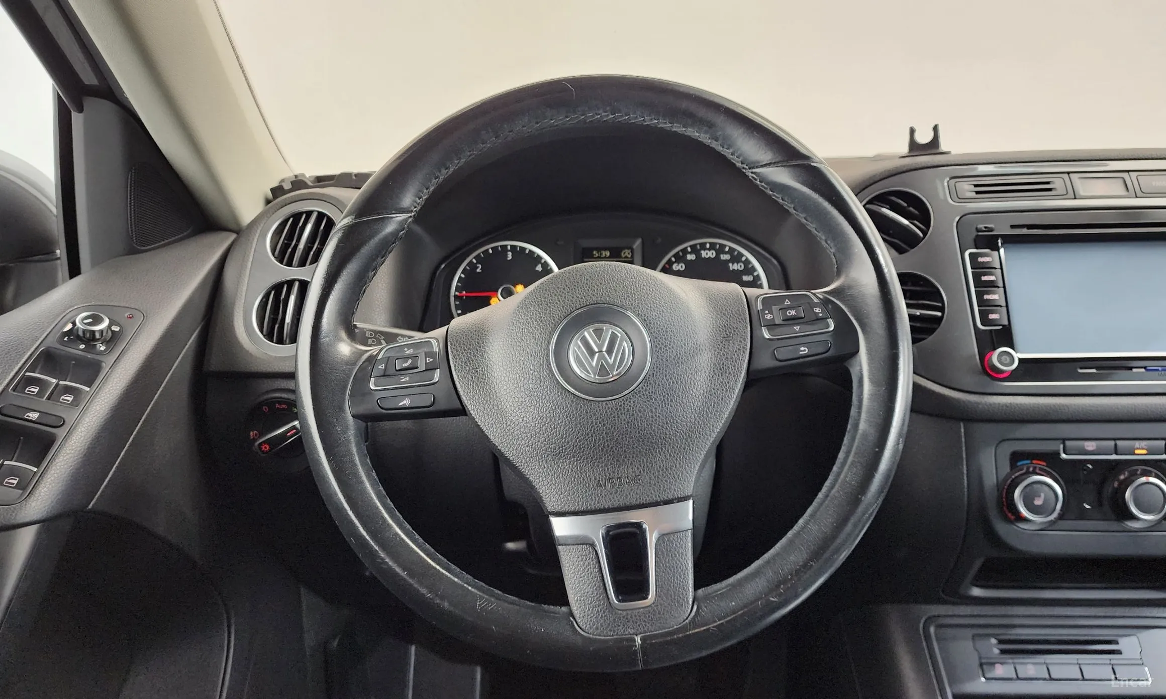 Volkswagen New Tiguan превью 13