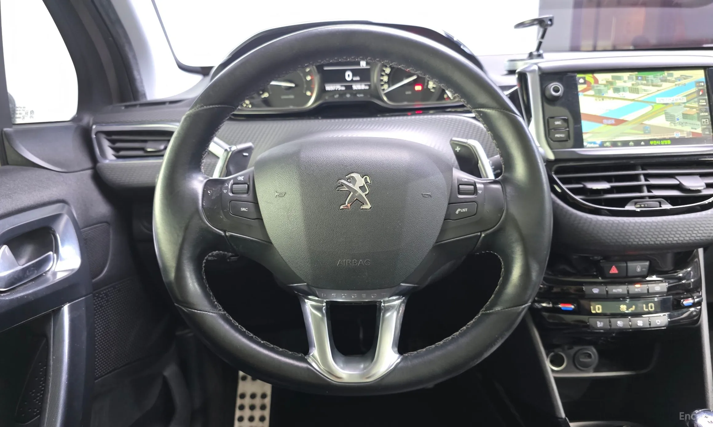 Peugeot 2008. превью 13