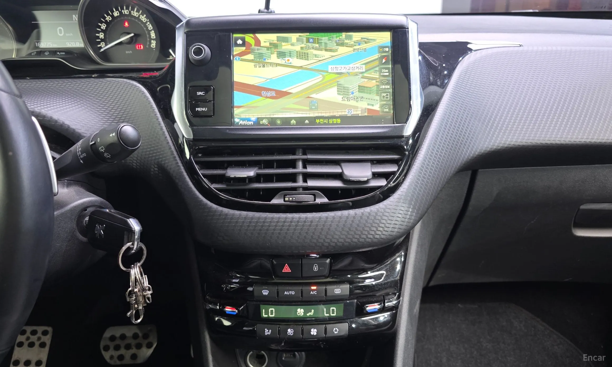 Peugeot 2008. превью 14