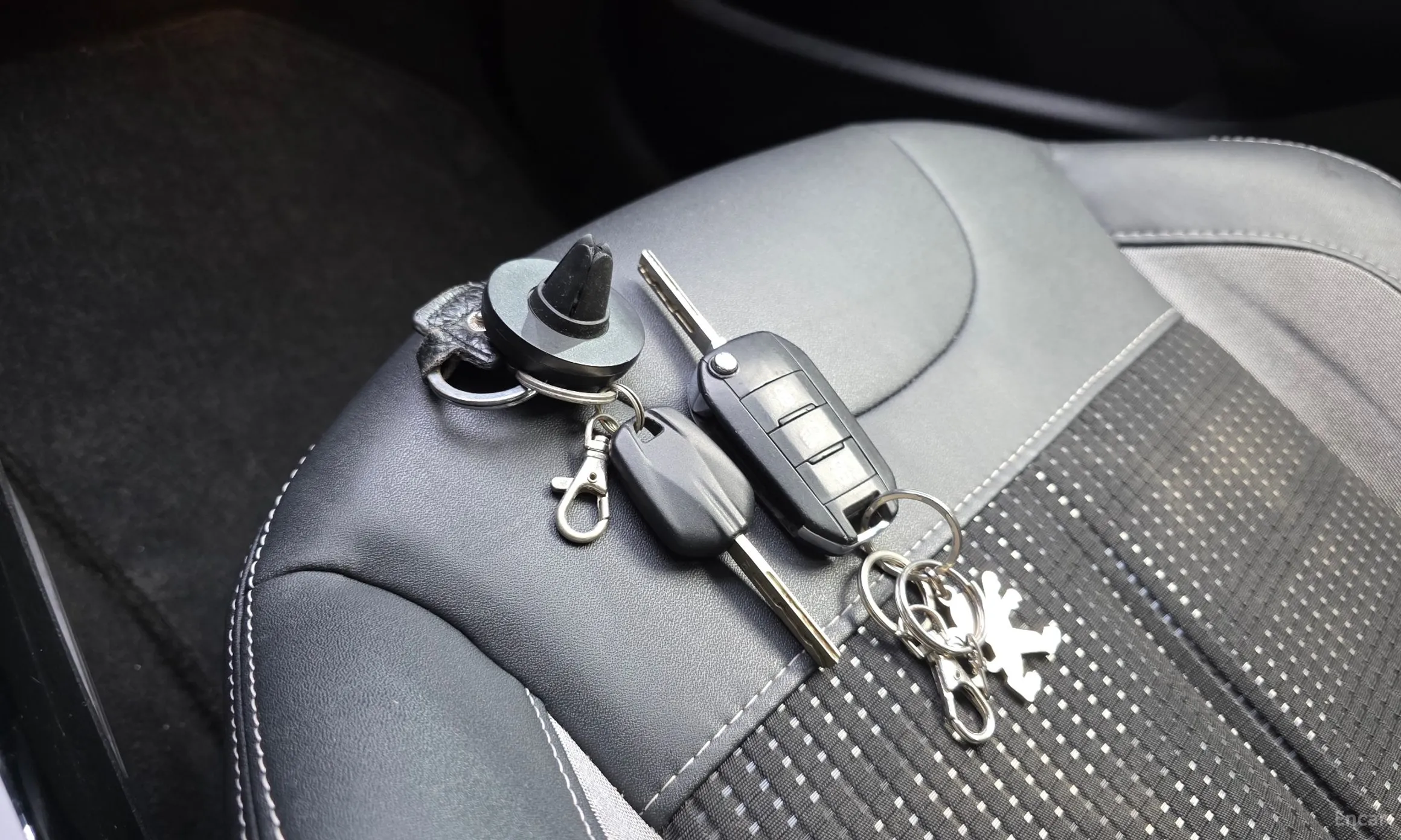 Peugeot 2008. превью 20