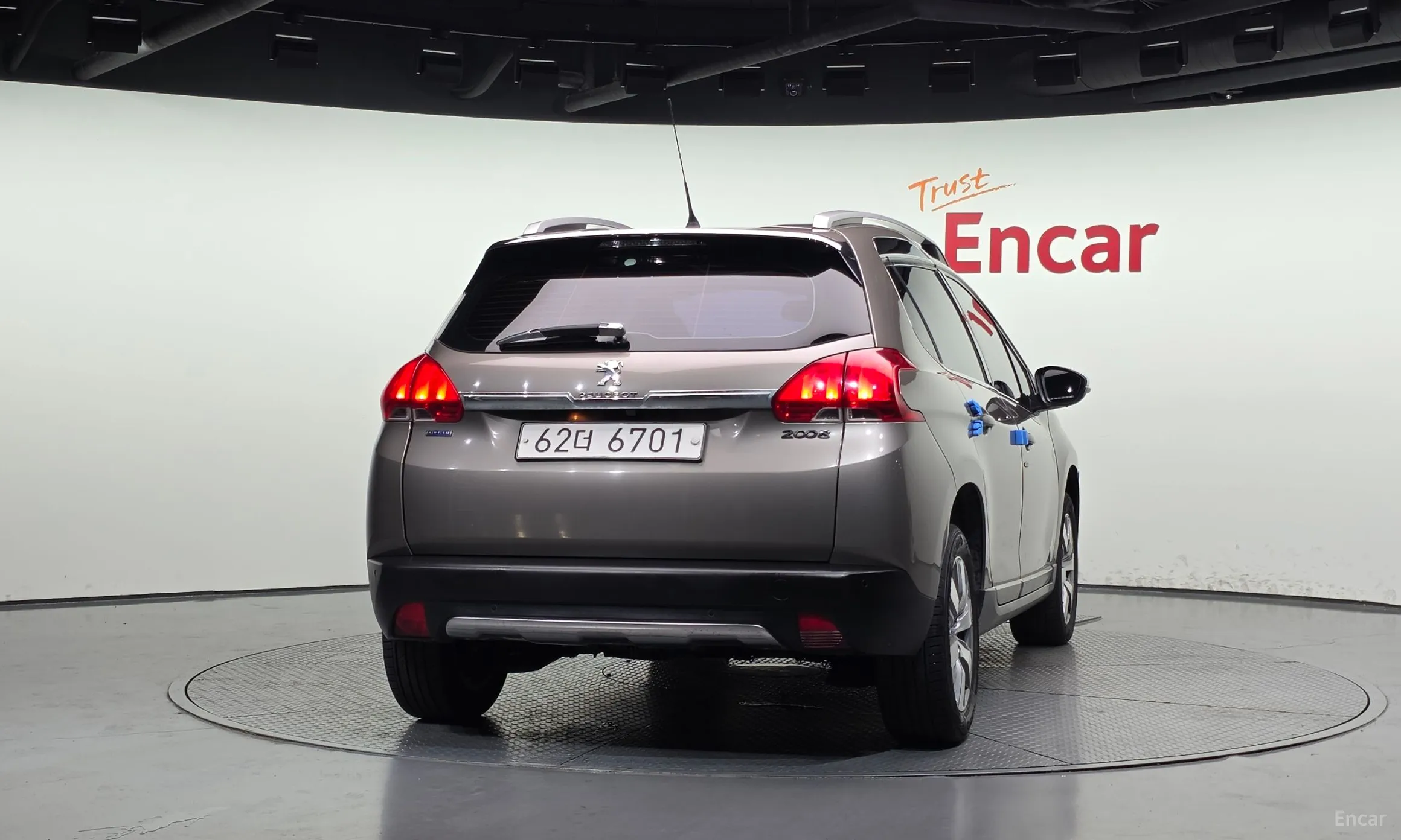 Peugeot 2008. превью 4