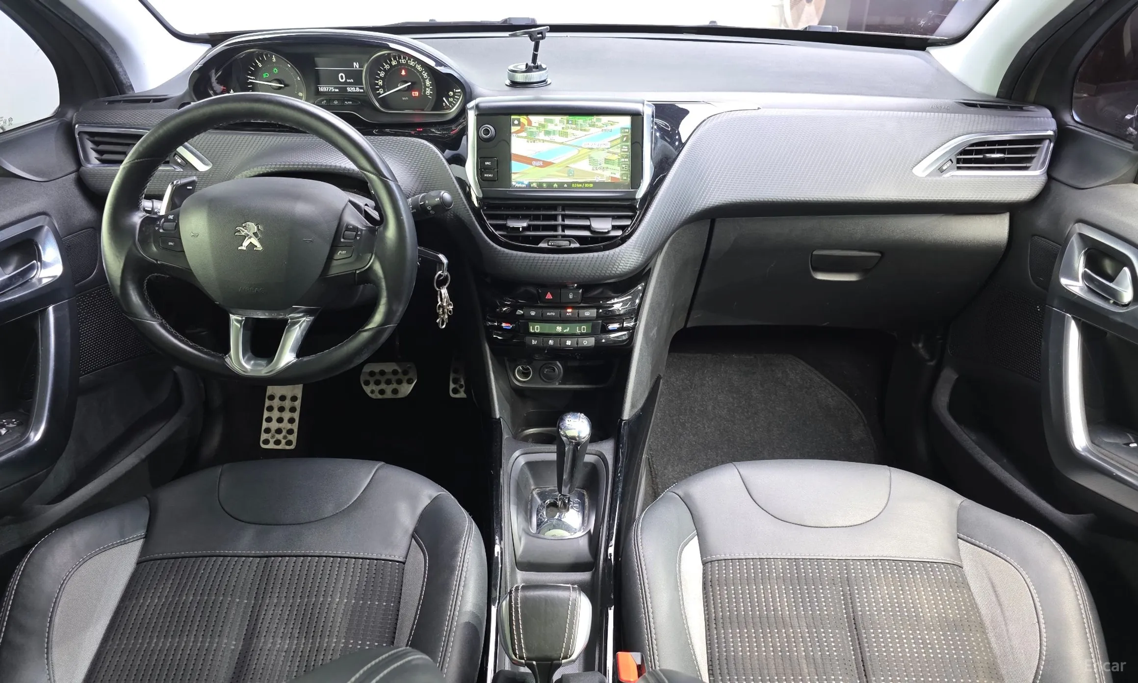 Peugeot 2008. превью 7