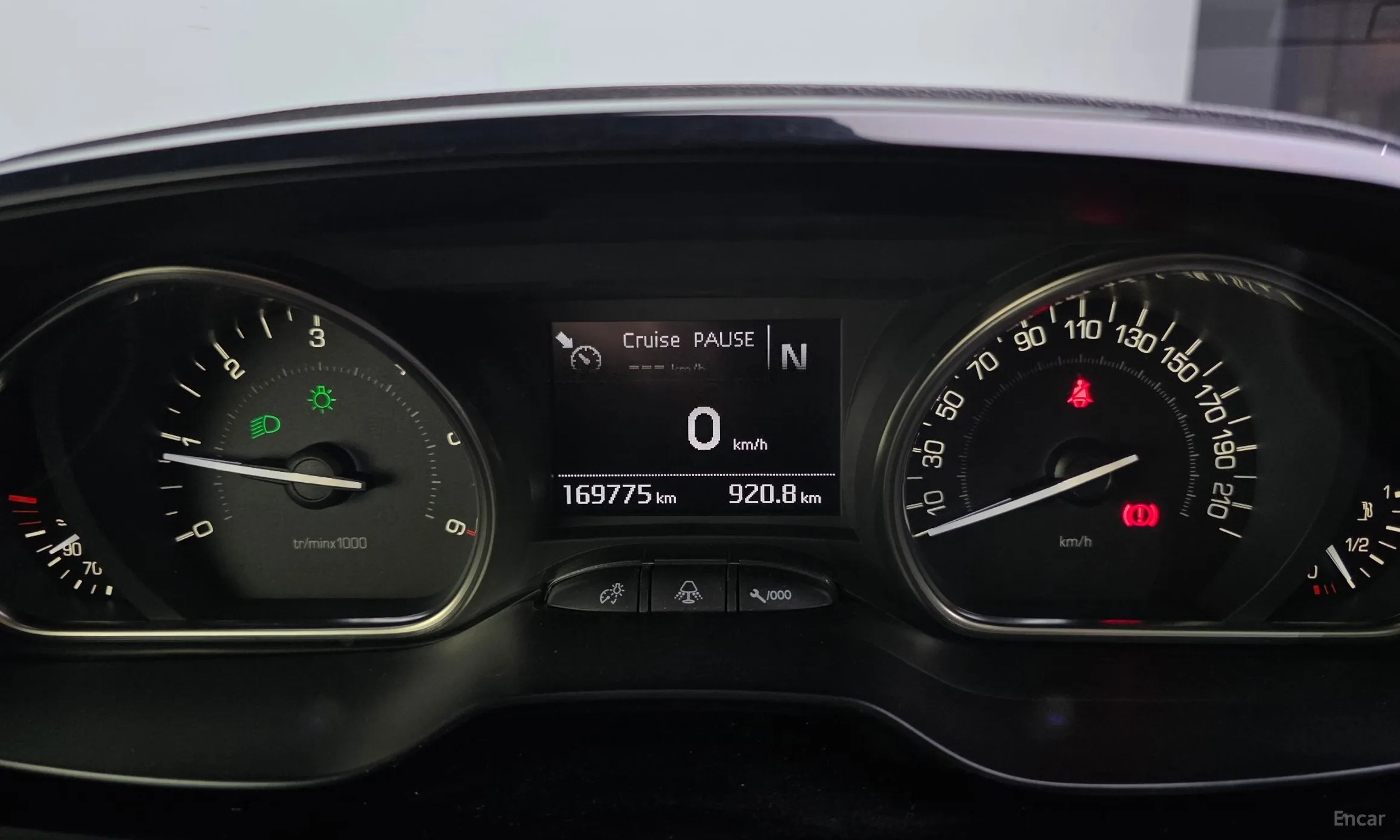 Peugeot 2008. превью 8