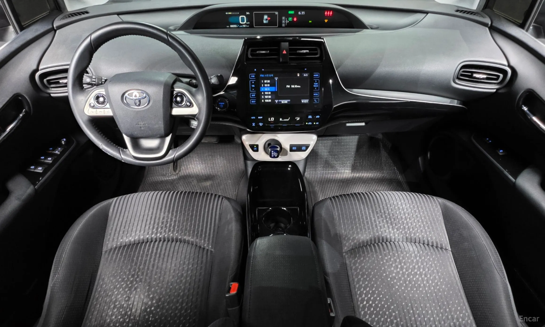 Toyota Prius 4th Generation превью 7